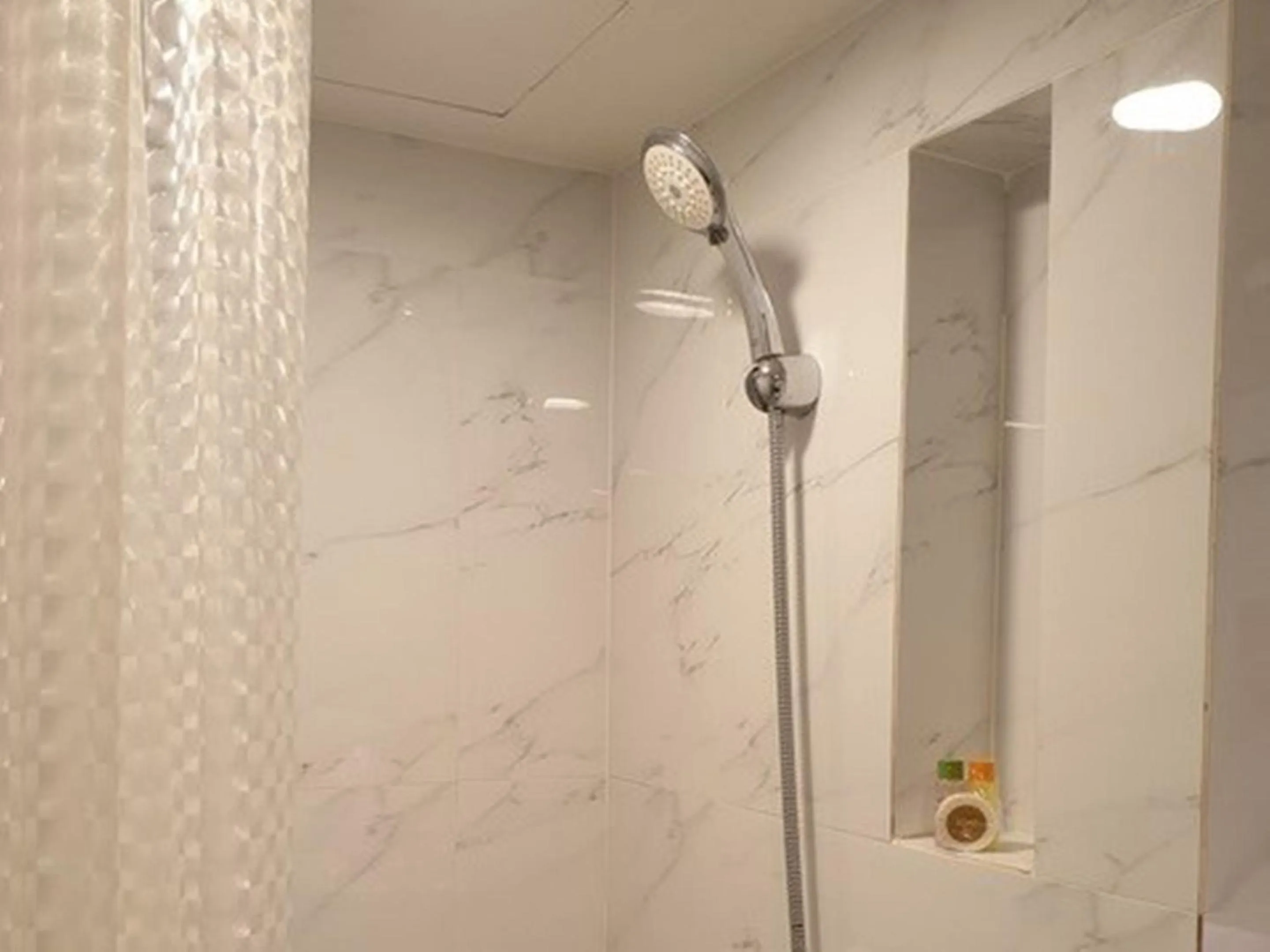 Bathroom in Studio Ekamai