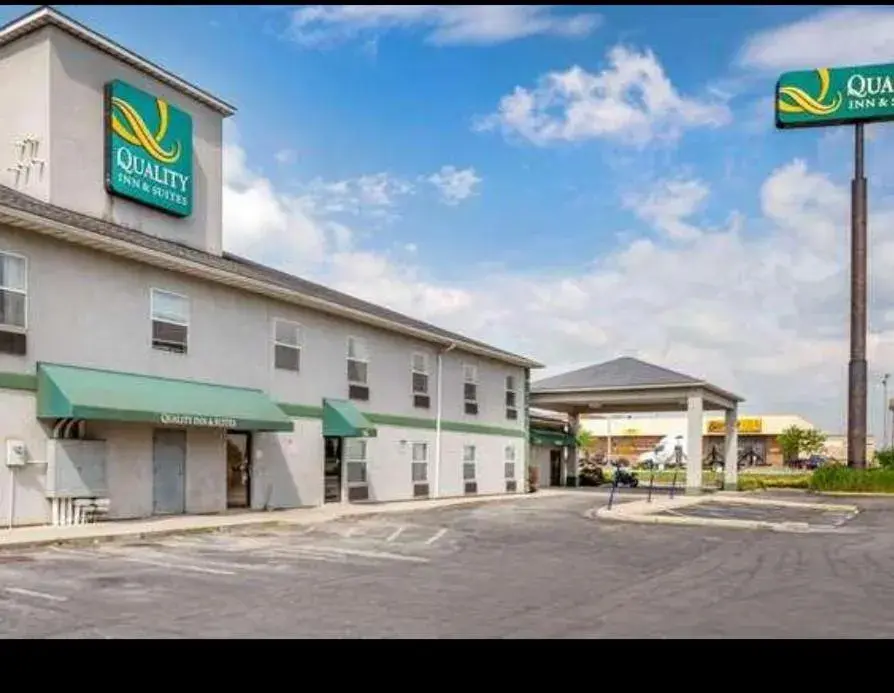 Quality Inn & Suites South Obetz Quality Inn & Suites South Obetz