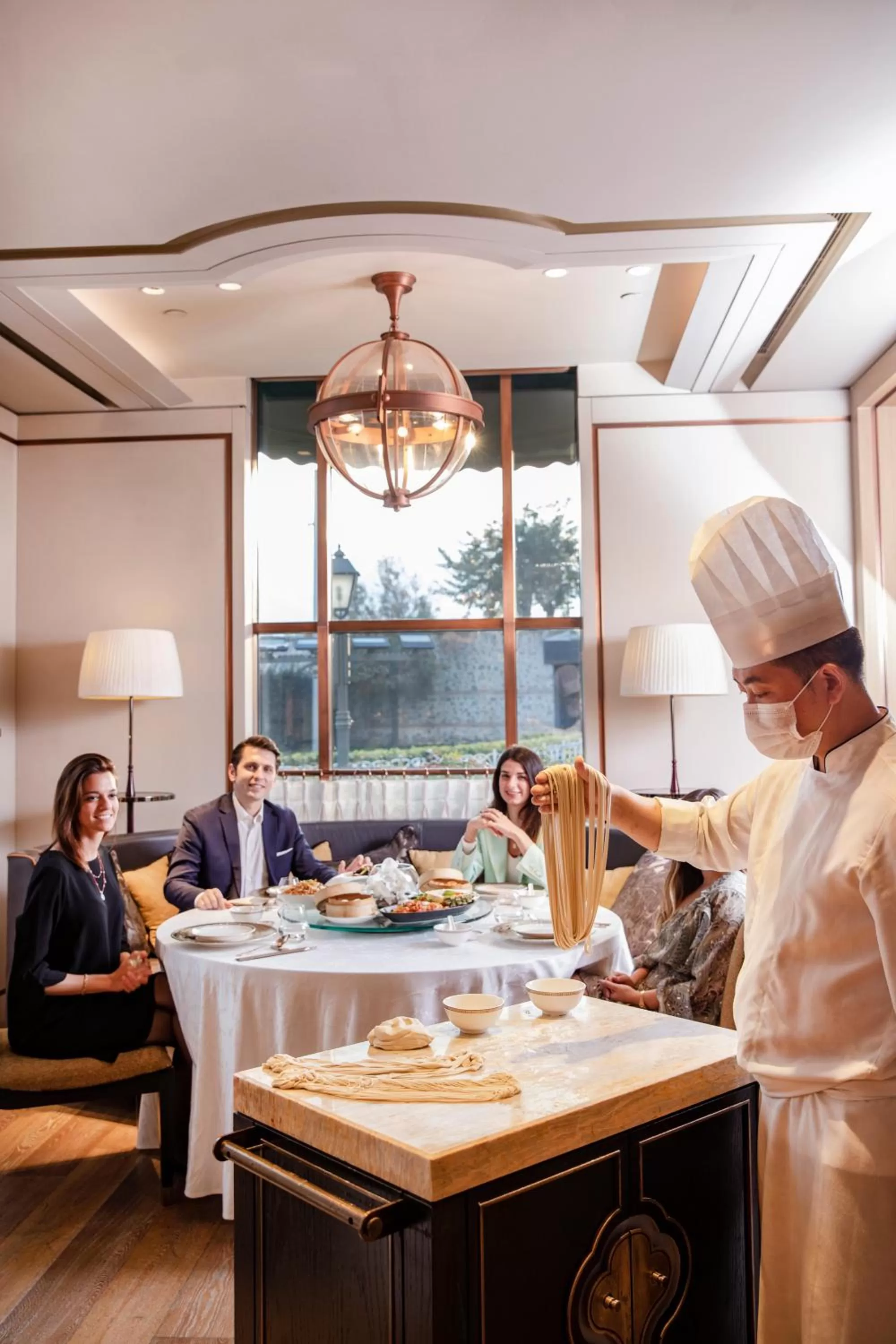 Restaurant/places to eat in Shangri-La Bosphorus, Istanbul