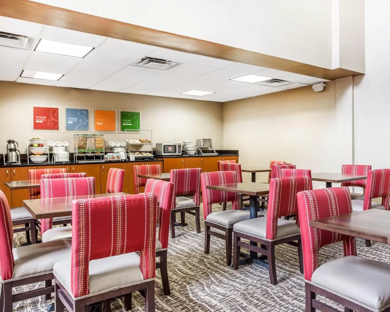 Restaurant/places to eat in Comfort Suites Morrow- Atlanta South