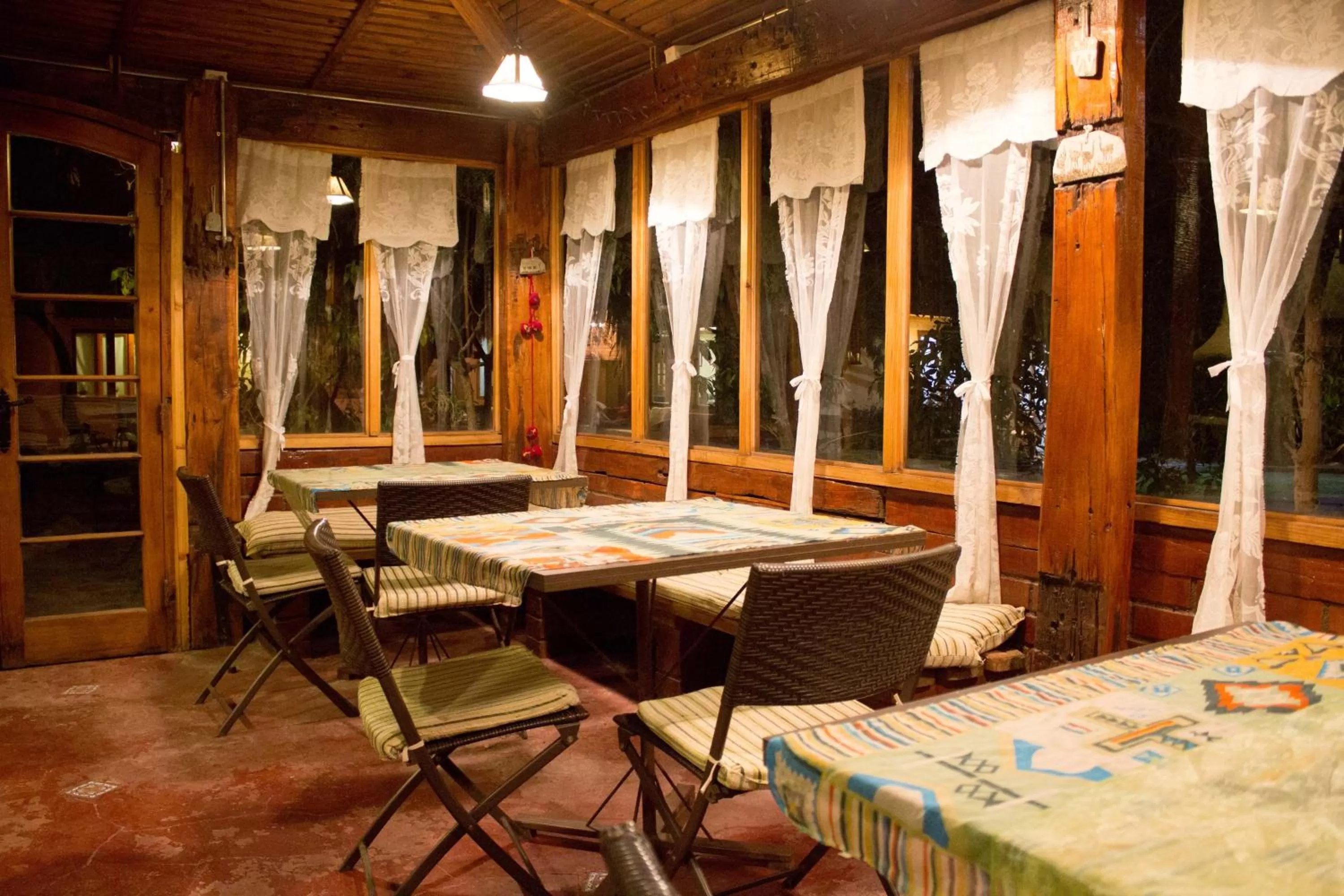 Restaurant/Places to Eat in Atankalama