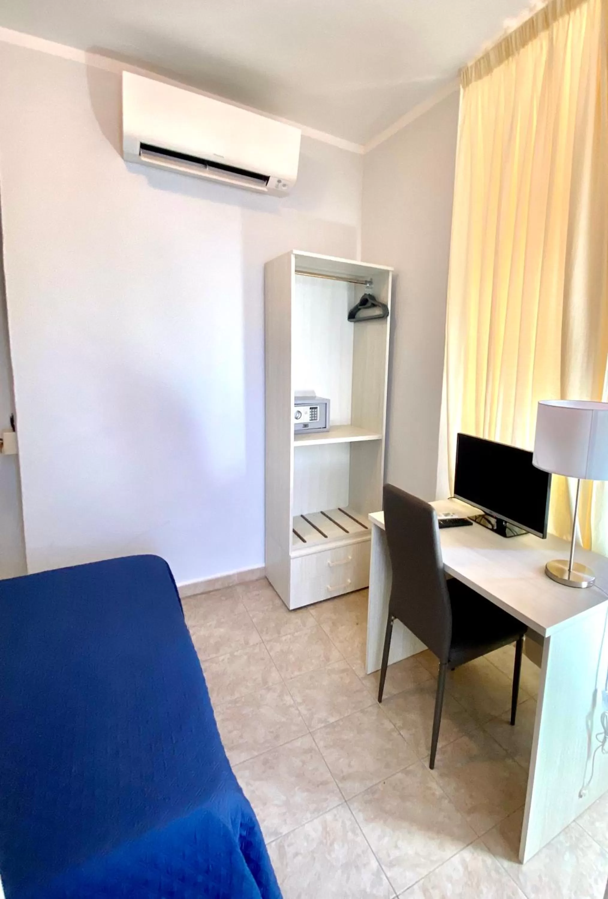 Photo of the whole room in Hotel Venezia