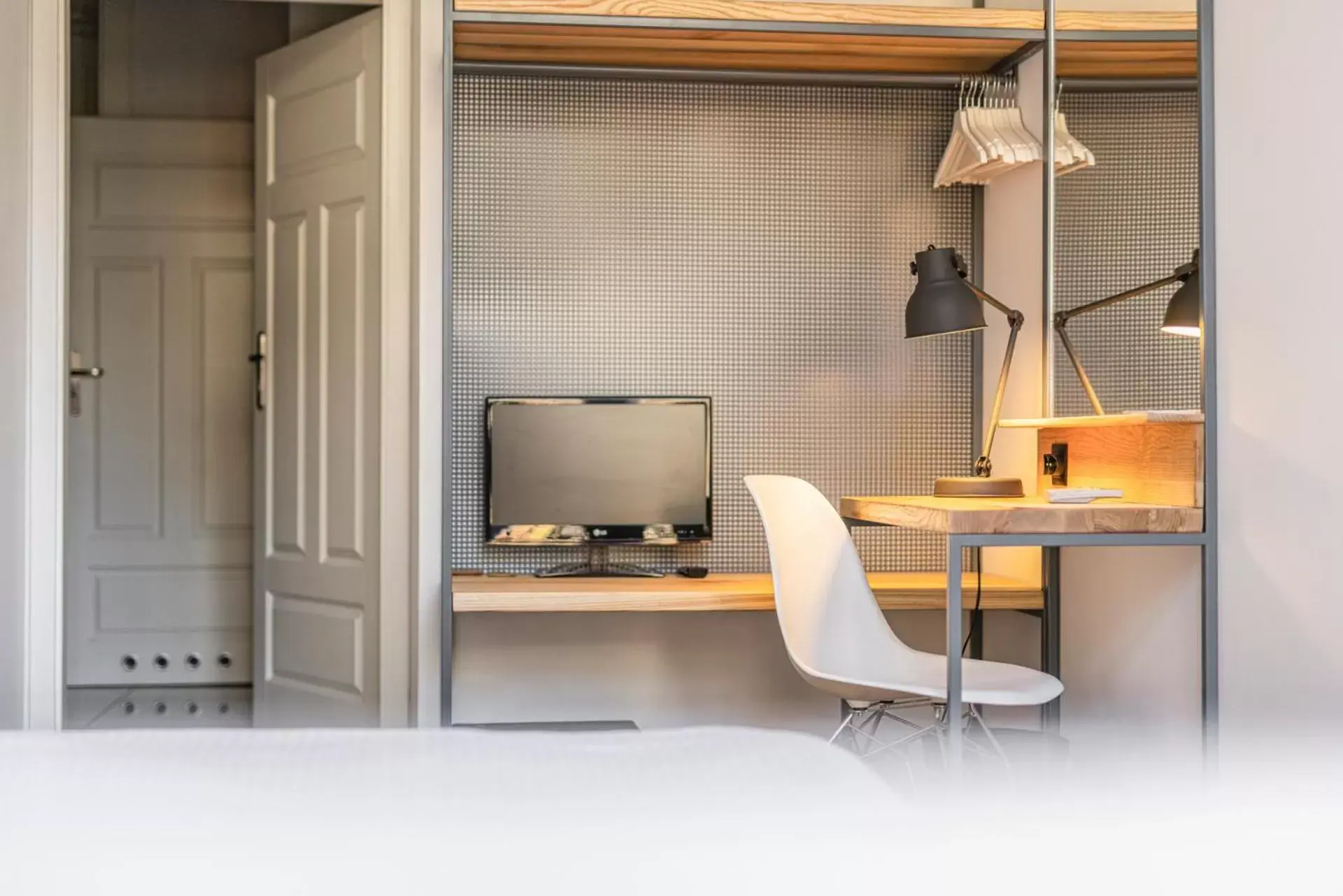 Two-Bedroom Apartment in NOVUMHOUSE - Straszewskiego Two-Bedroom Apartment in NOVUMHOUSE - Straszewskiego