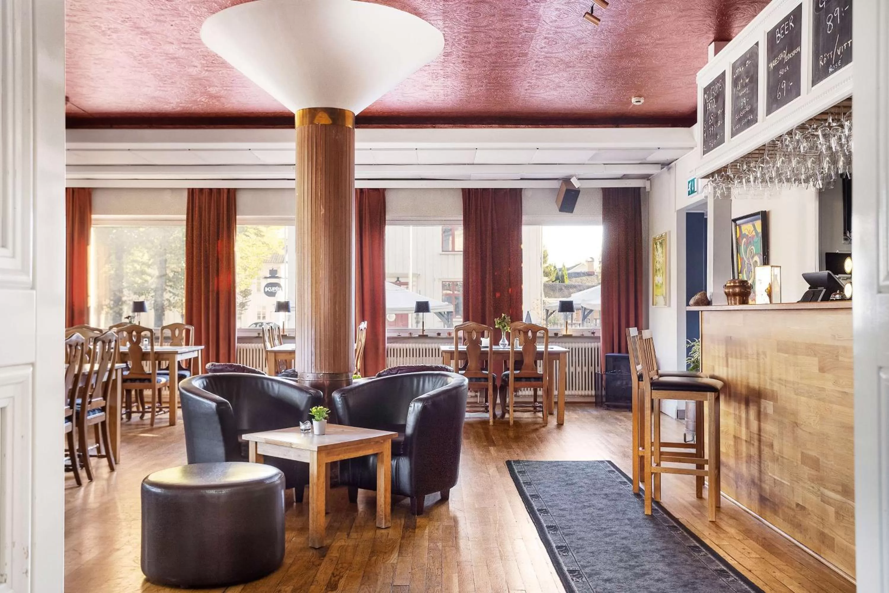 Restaurant/places to eat in Amals Stadshotell, BW Signature Collection