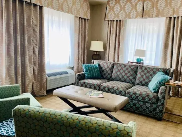 Wingate by Wyndham Elkins Wingate by Wyndham Elkins