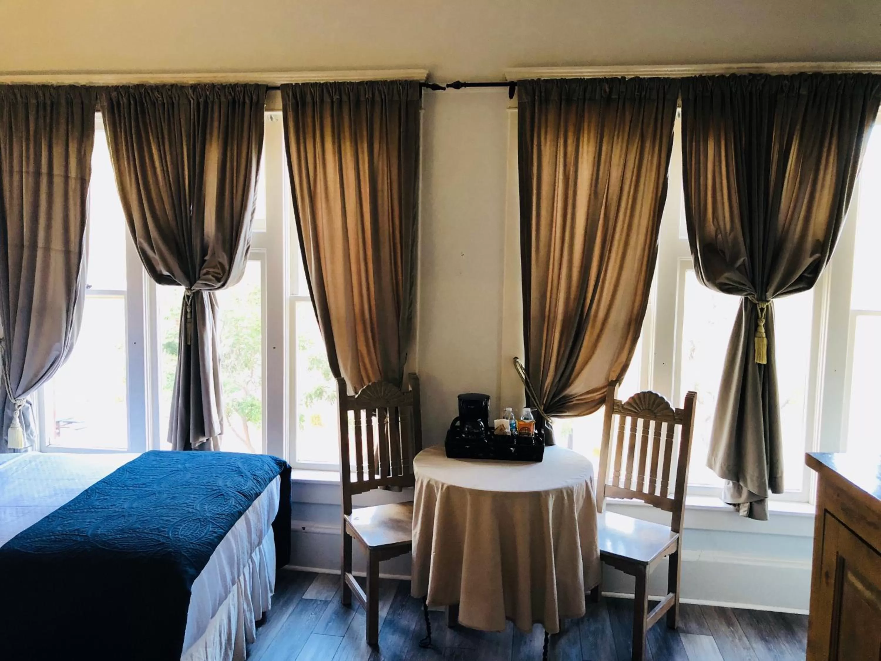 Bed in Hotel San Ramon