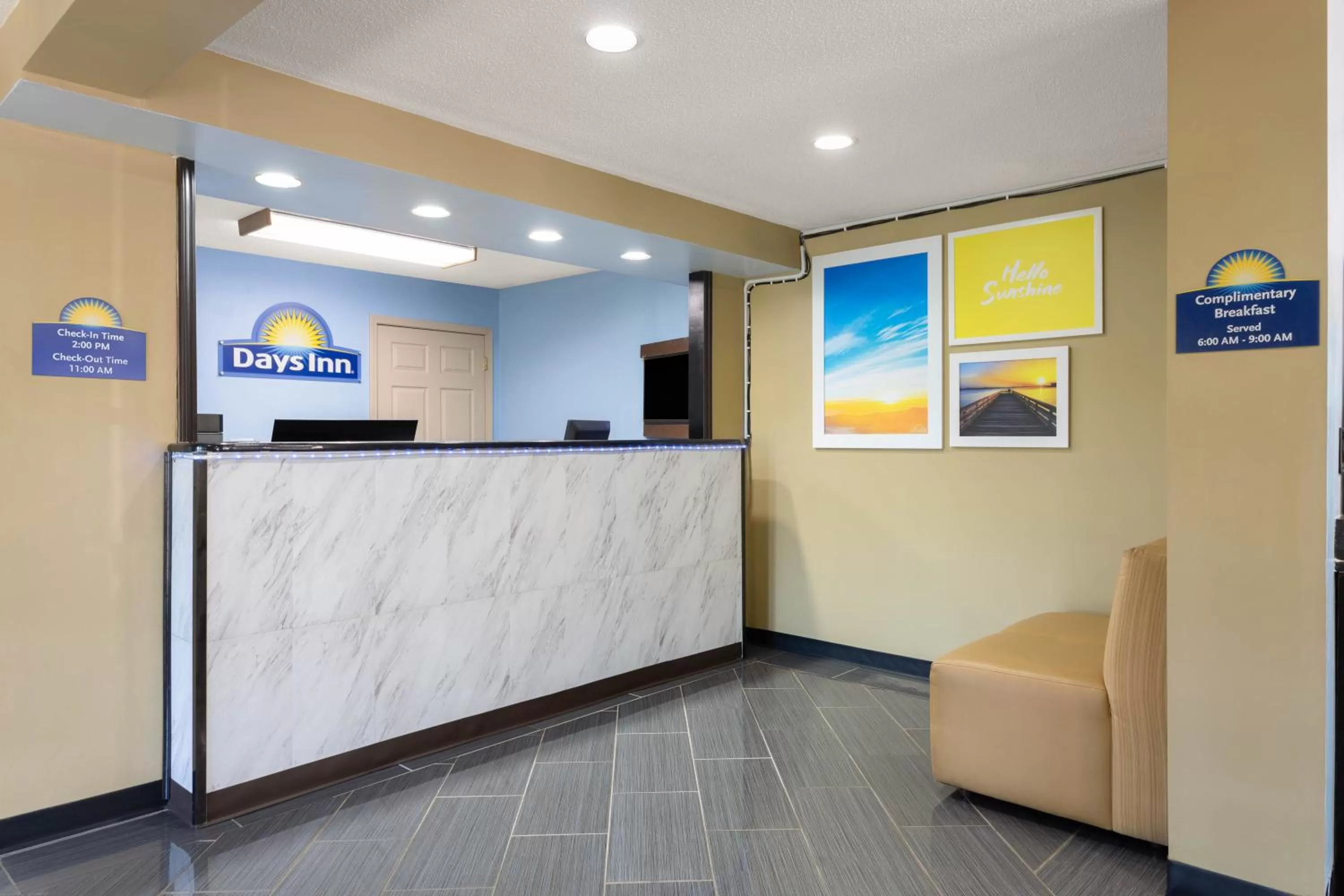 Lobby or reception in Days Inn by Wyndham Greensboro Airport