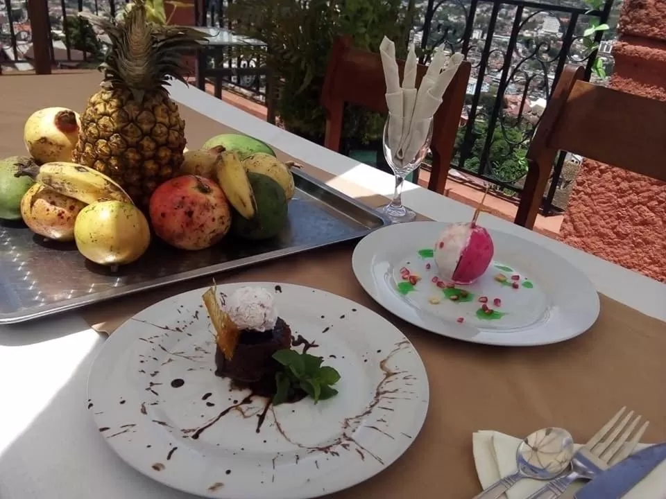 Food in Relais De La Haute Ville Tana