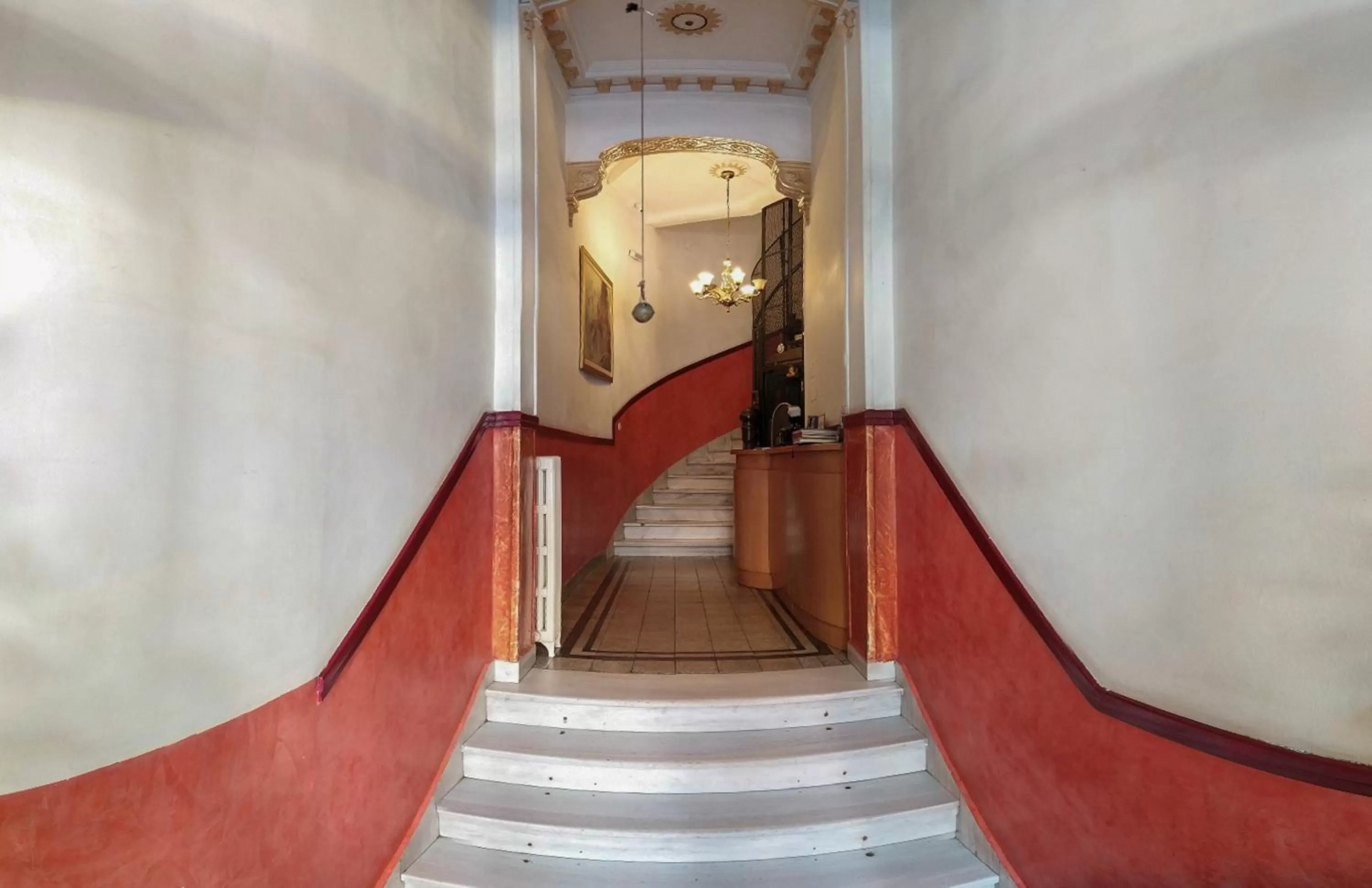 Facade/entrance in Cecil Hotel