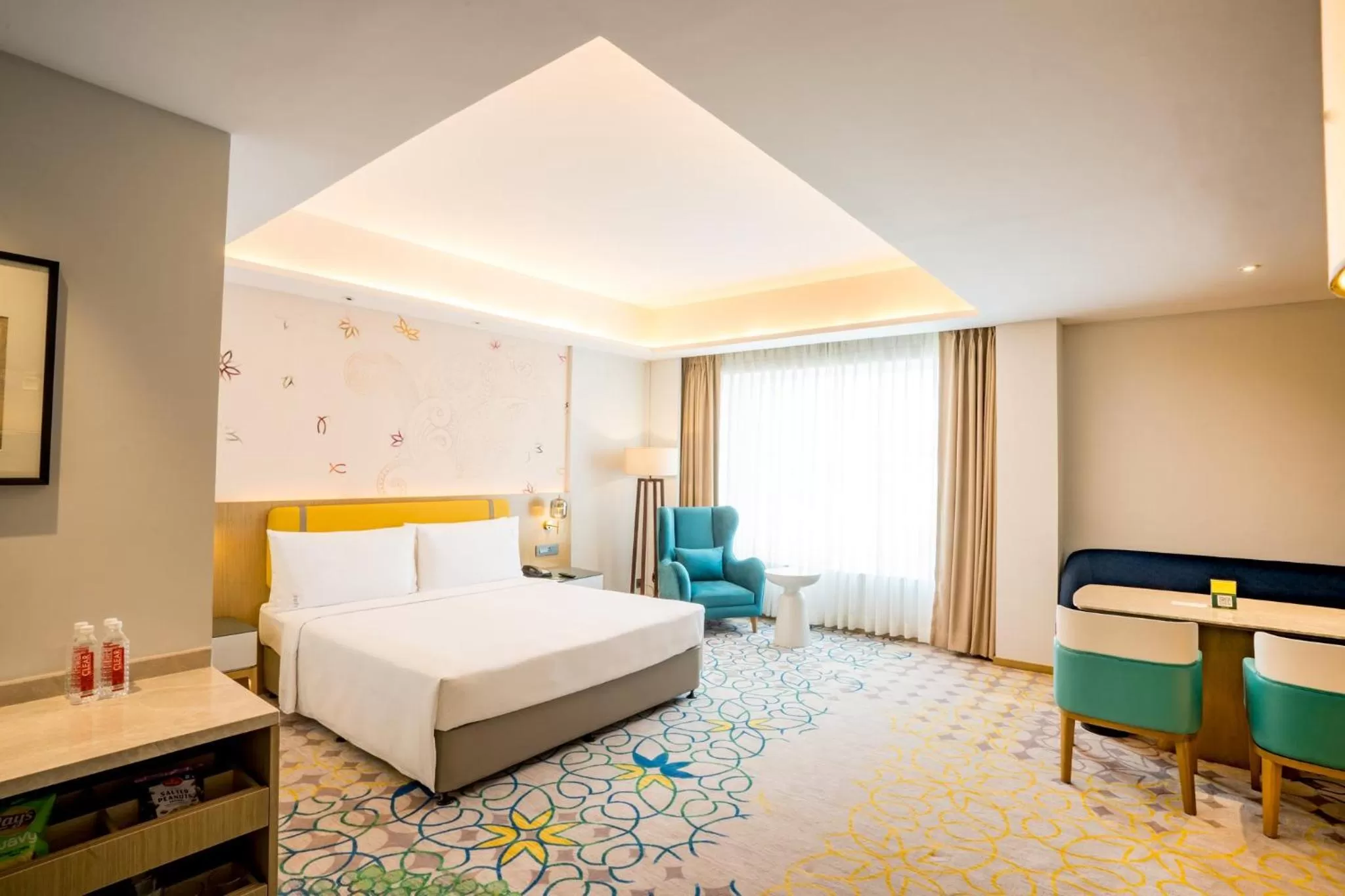 Photo of the whole room, Bed in Holiday Inn Lucknow Airport by IHG