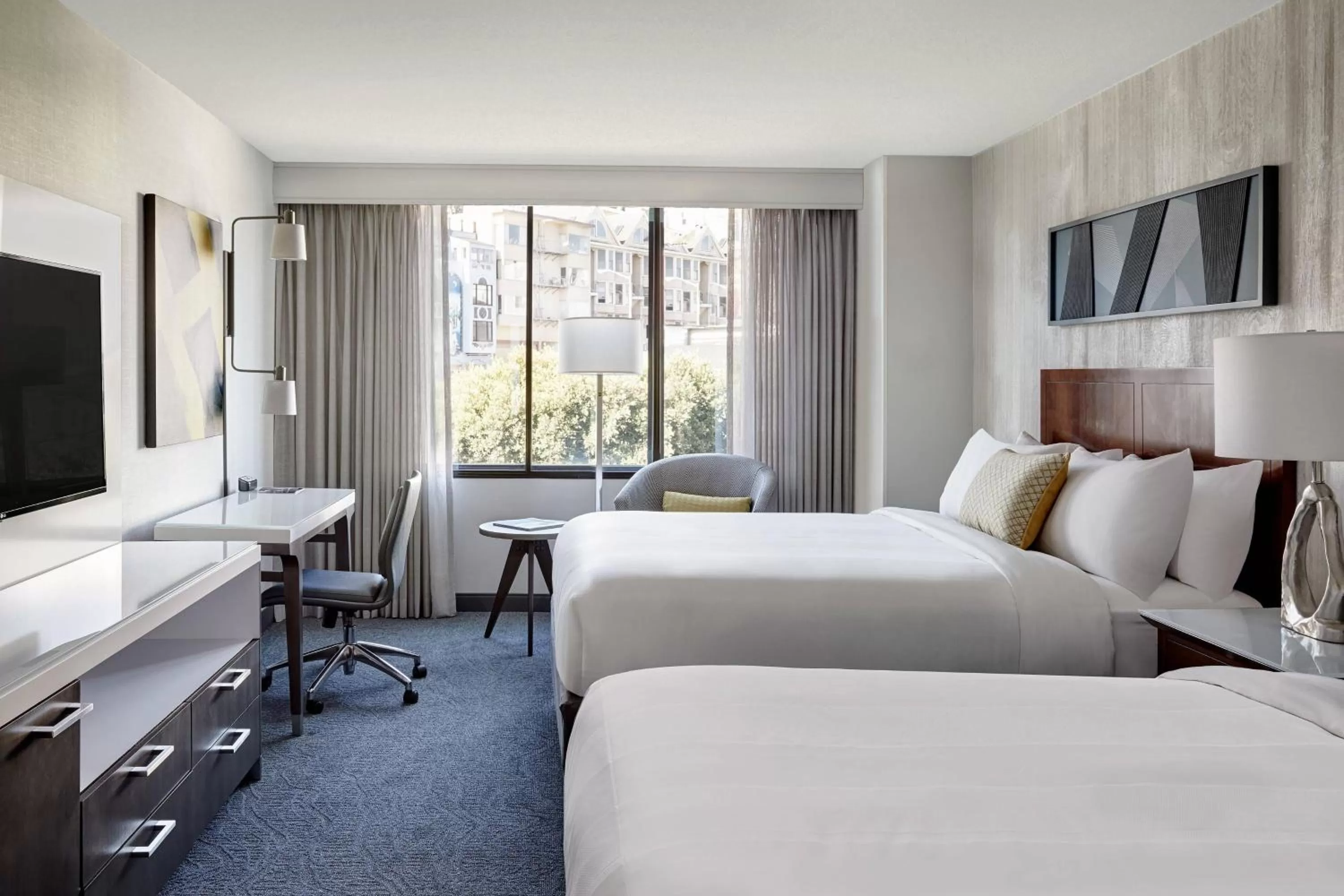 Queen Room with Two Queen Beds - Hearing Accessible in San Francisco Marriott Fisherman's Wharf
