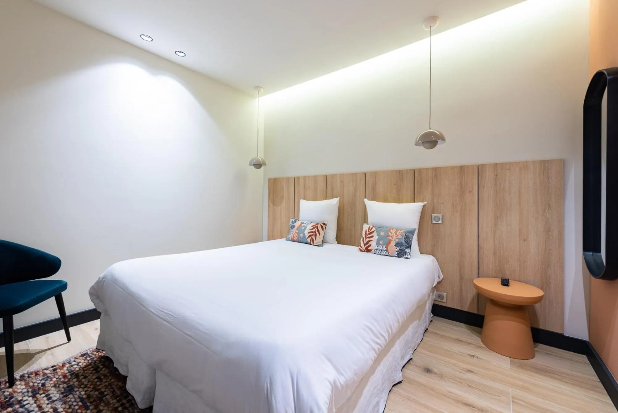 Bed in Florella Croisette Apartment