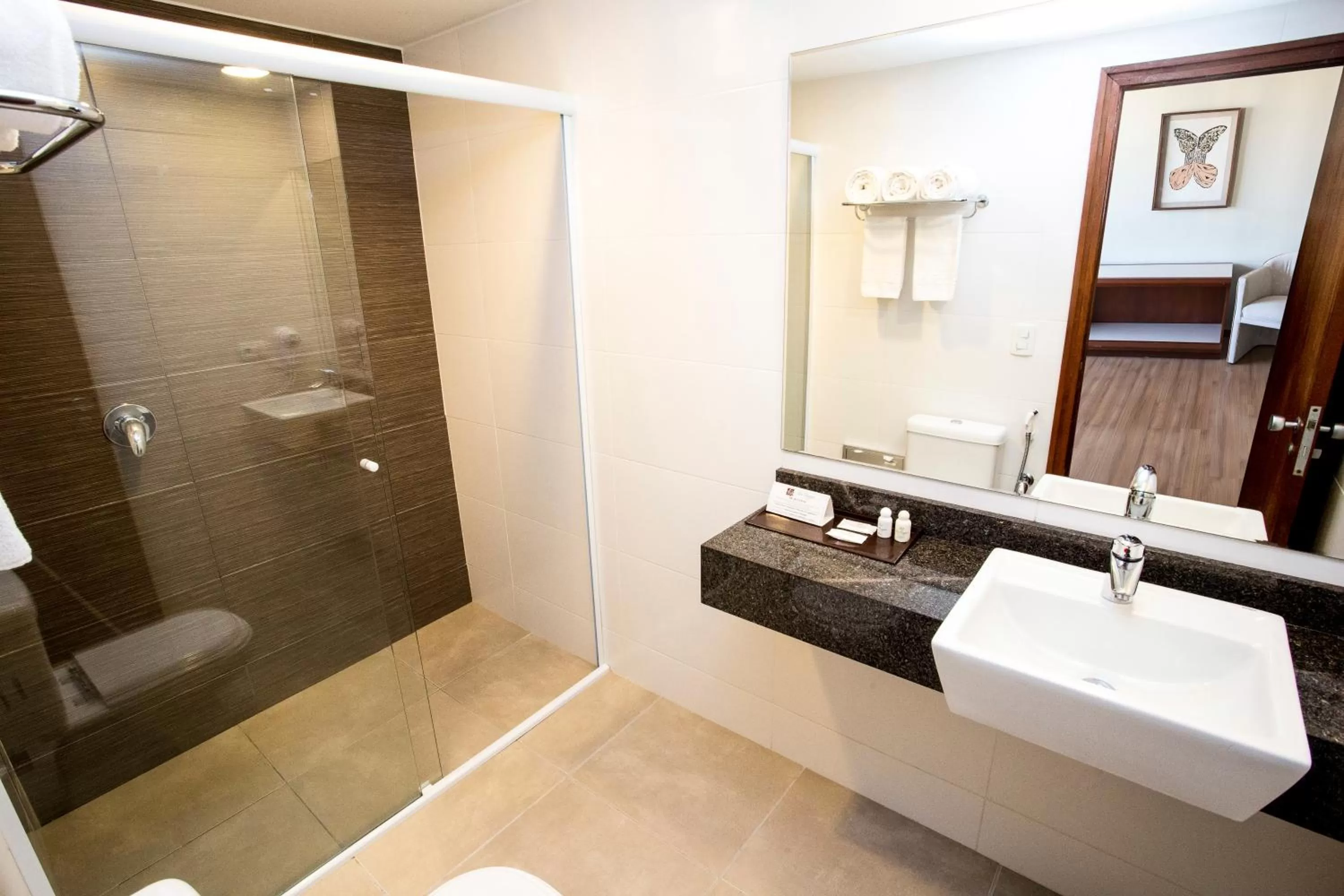 Bathroom in Alta Reggia Plaza Hotel