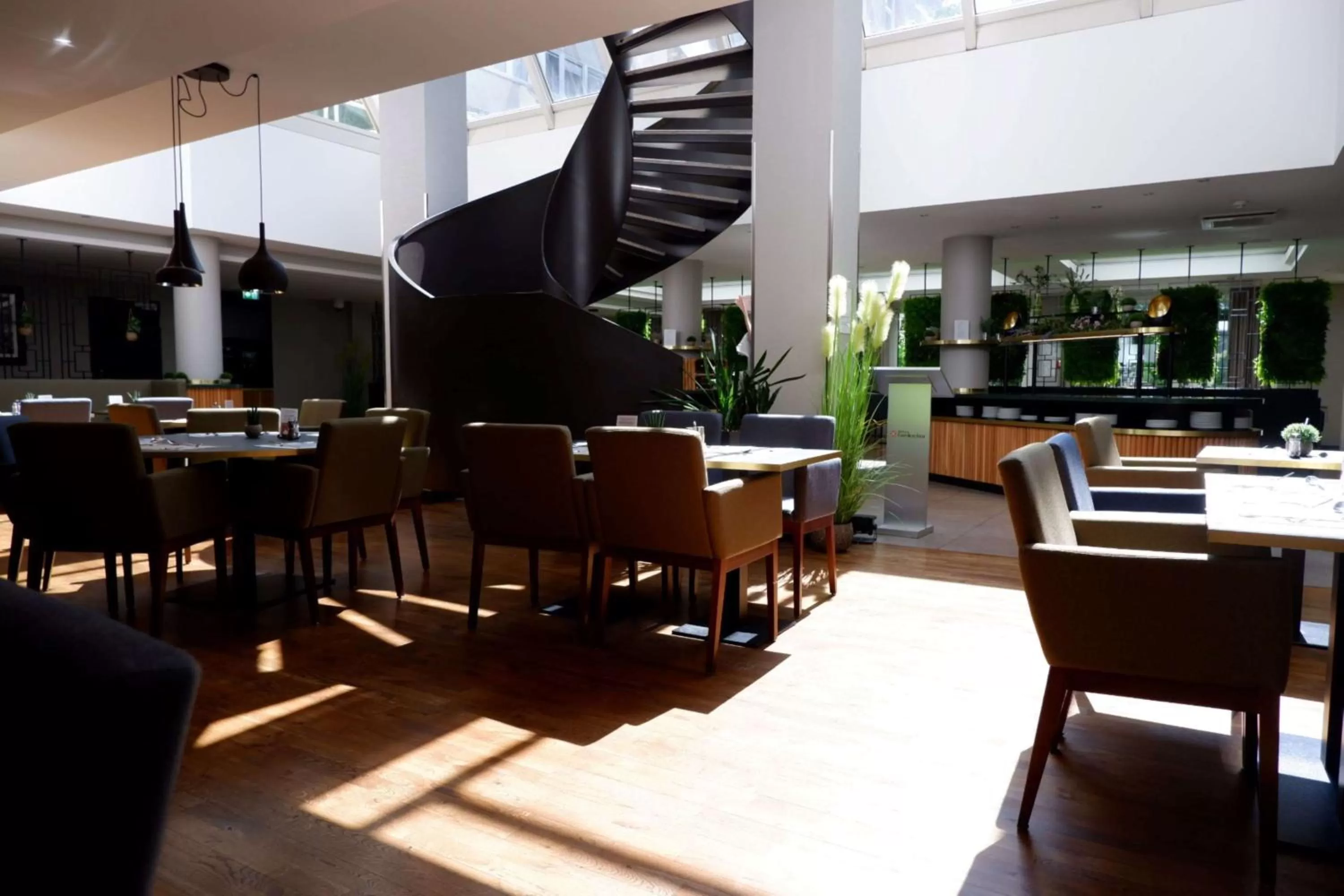 Restaurant/places to eat in Hilton Garden Inn Frankfurt City Centre