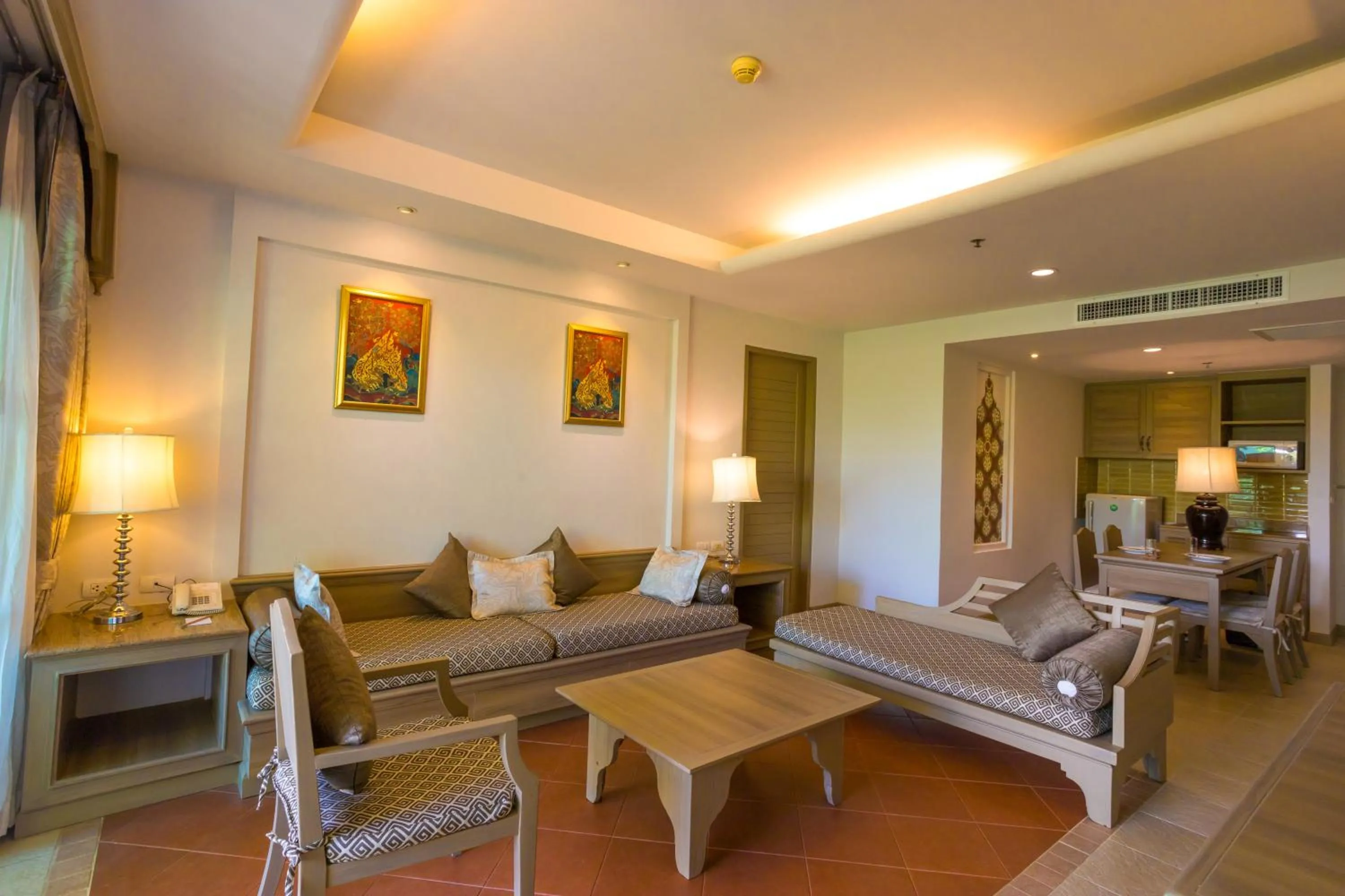 Living room in Ravindra Beach Resort & Spa - SHA Extra Plus