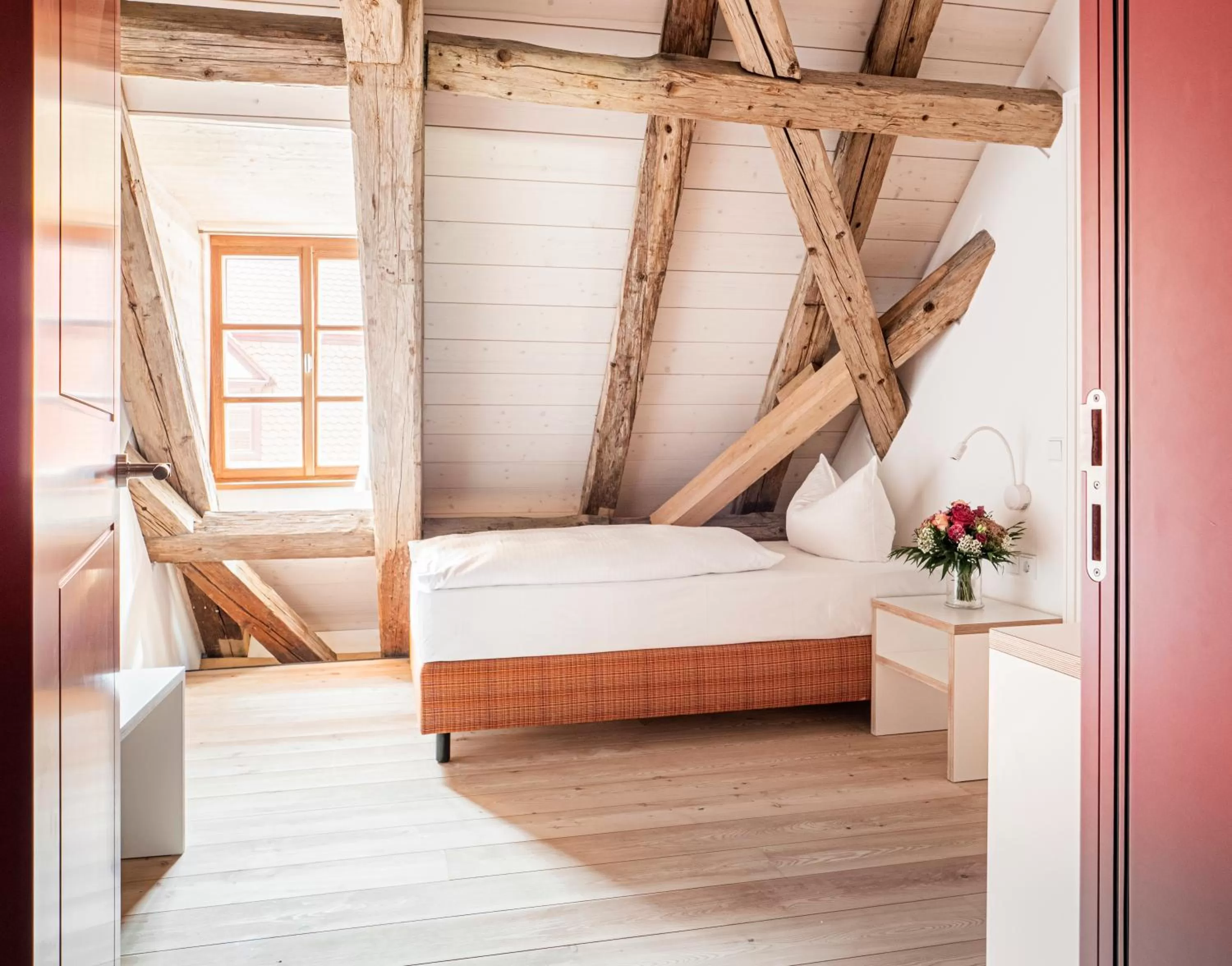 Bed in Post Berching