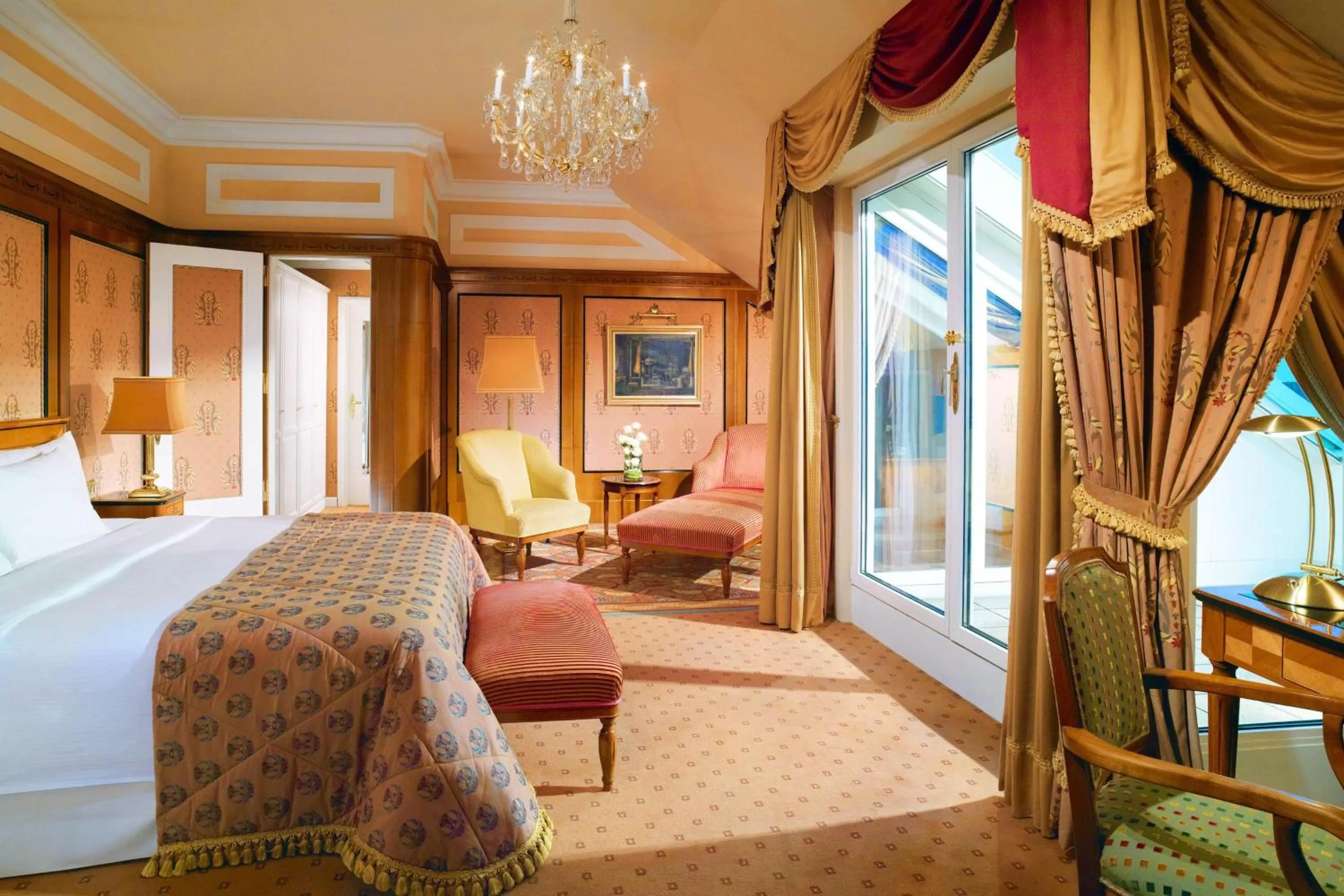 Photo of the whole room in Hotel Bristol, a Luxury Collection Hotel, Vienna