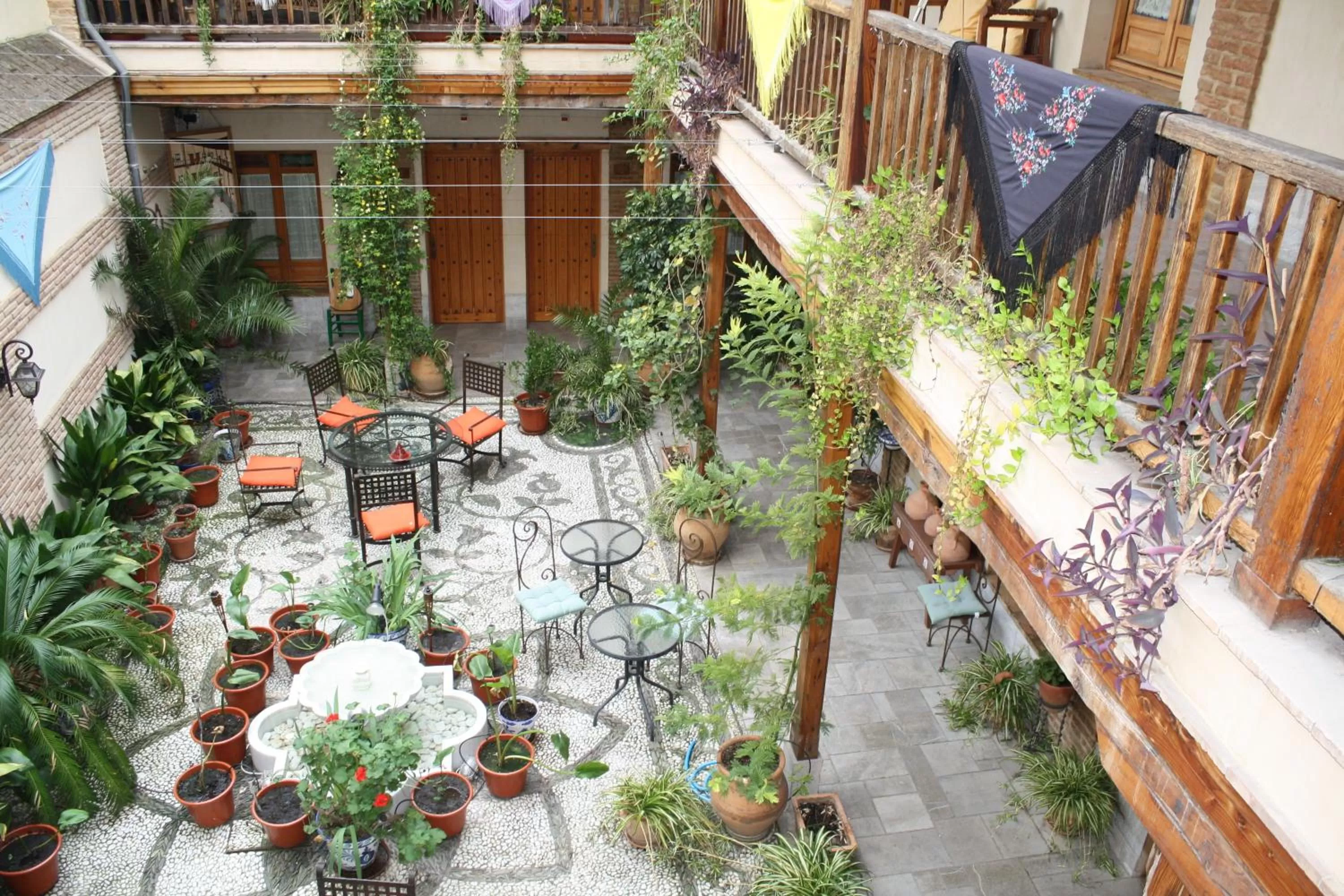 Patio in Abadía Hotel