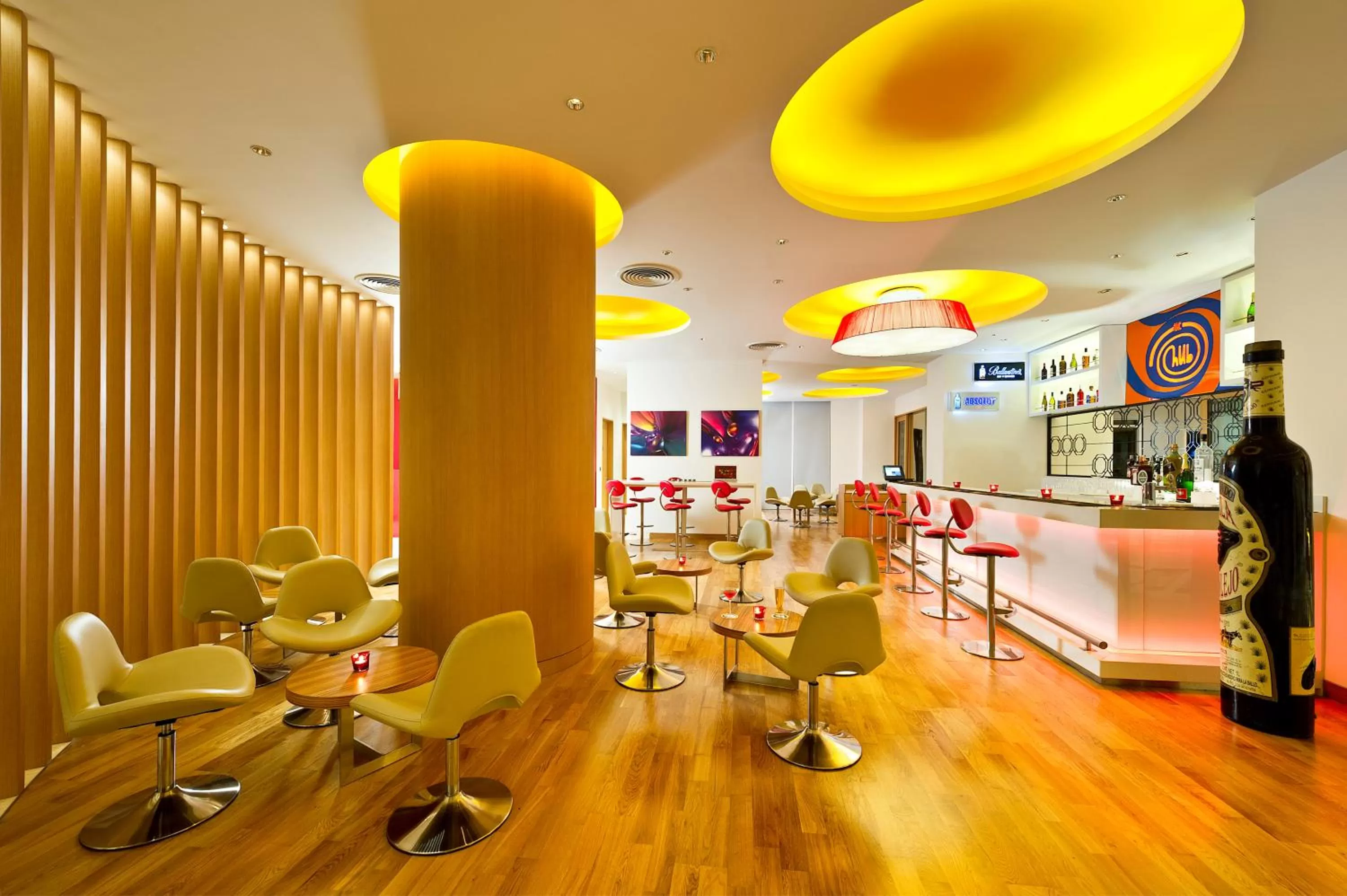 Restaurant/places to eat in ibis Navi Mumbai - An Accor Brand