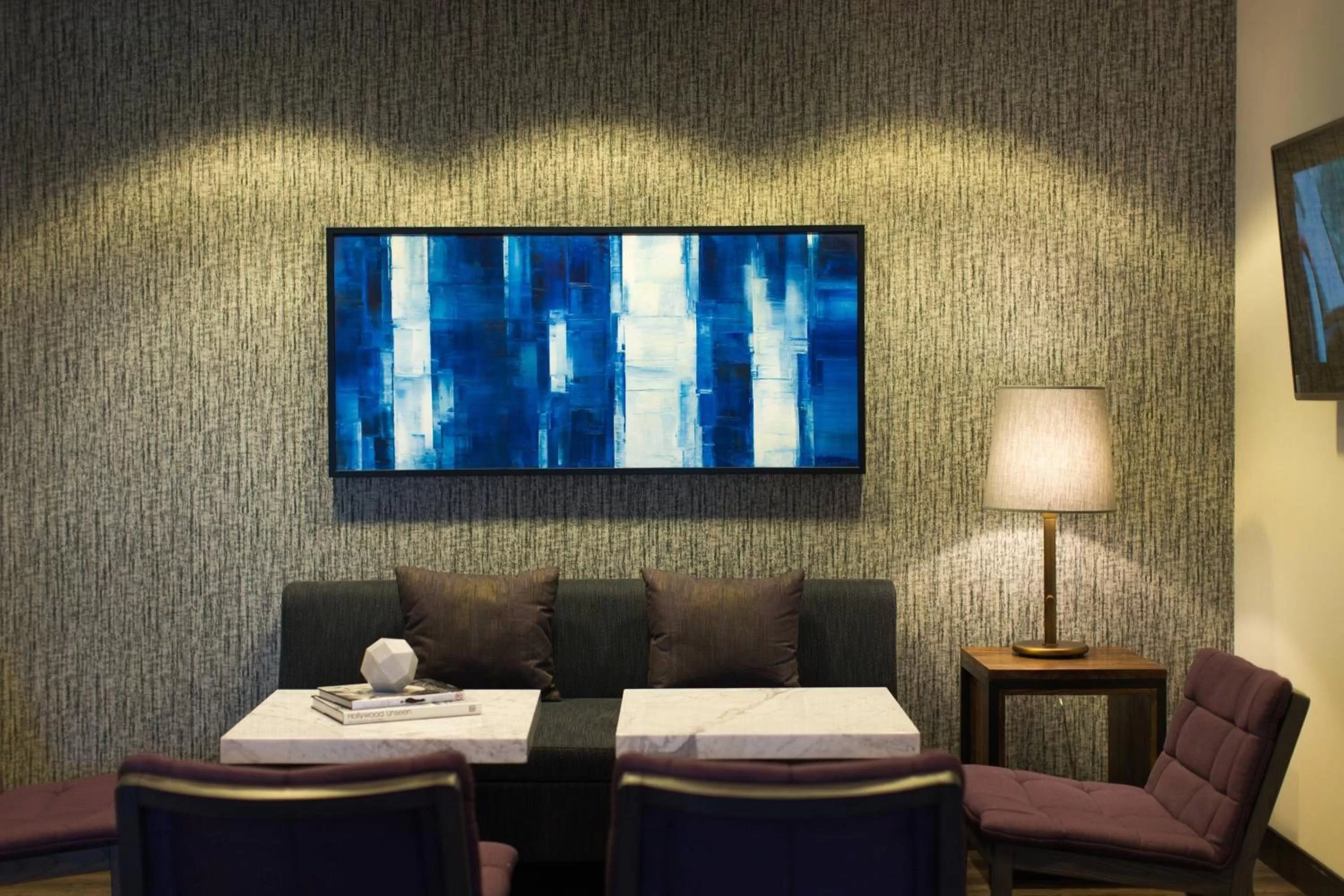 Lounge or bar in Marriott St. Louis Grand