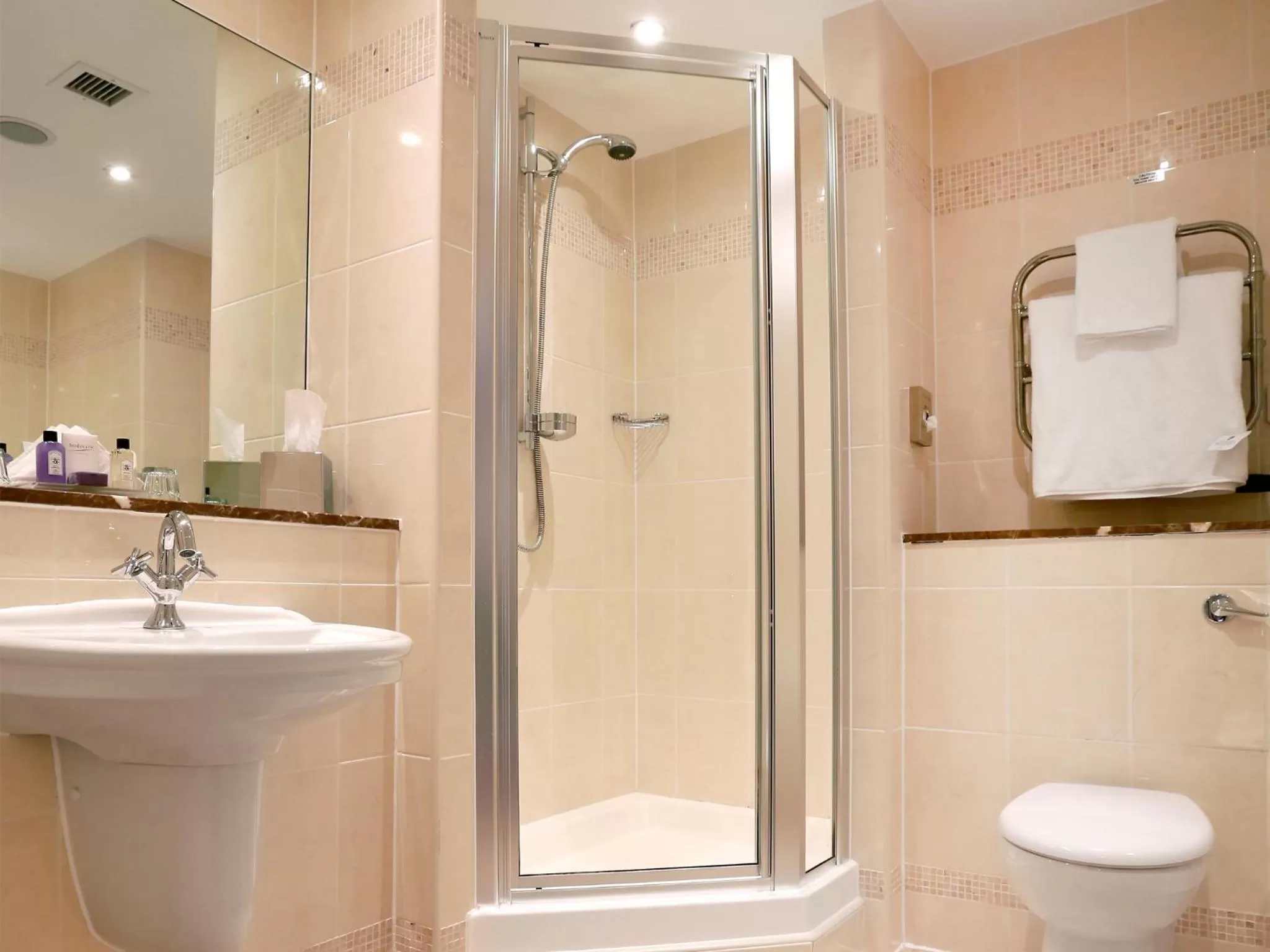 Bathroom in Macdonald Portal Hotel, Spa & Golf Resort