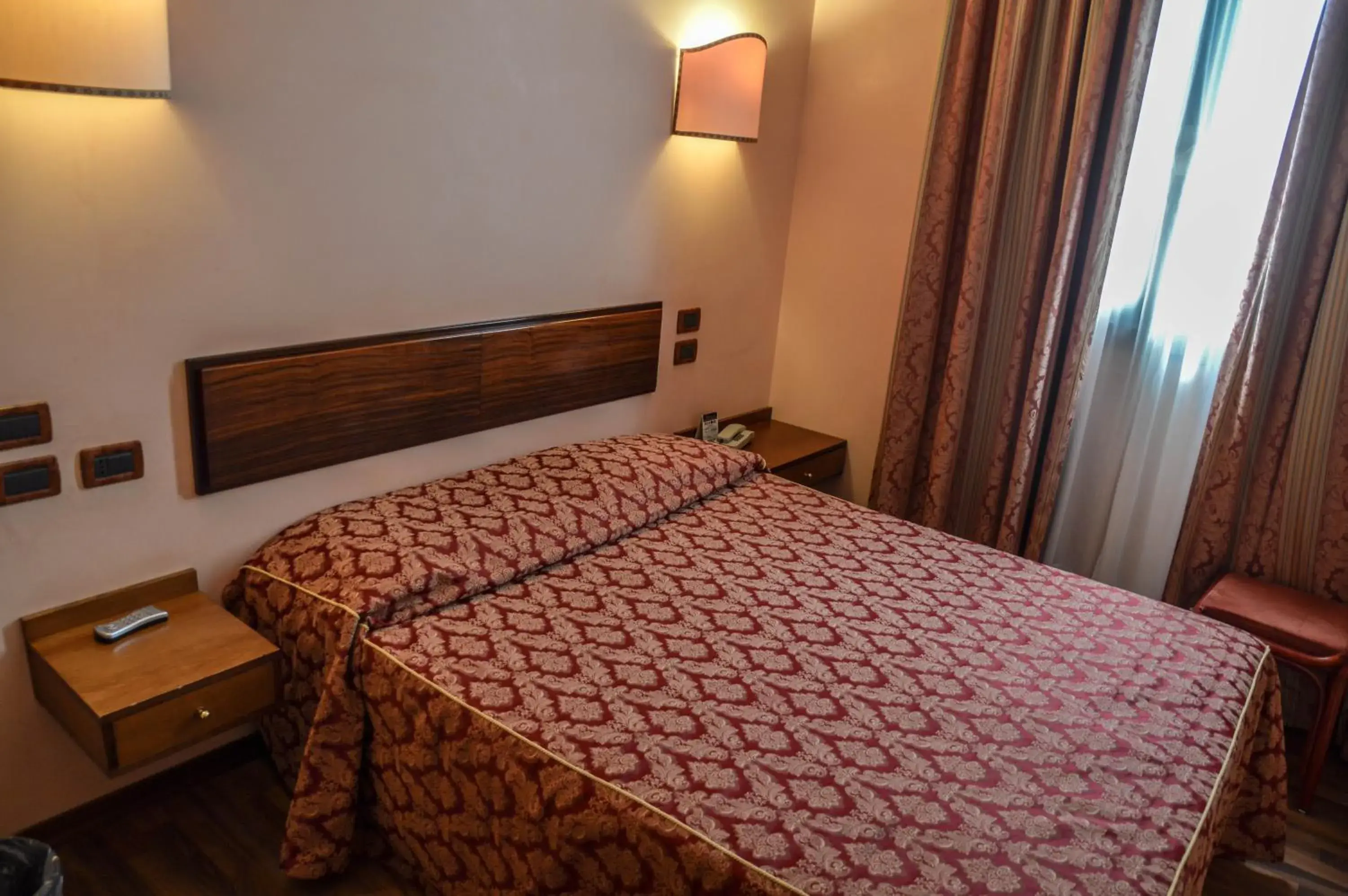 Double Room in Hotel Le Boulevard Double Room in Hotel Le Boulevard