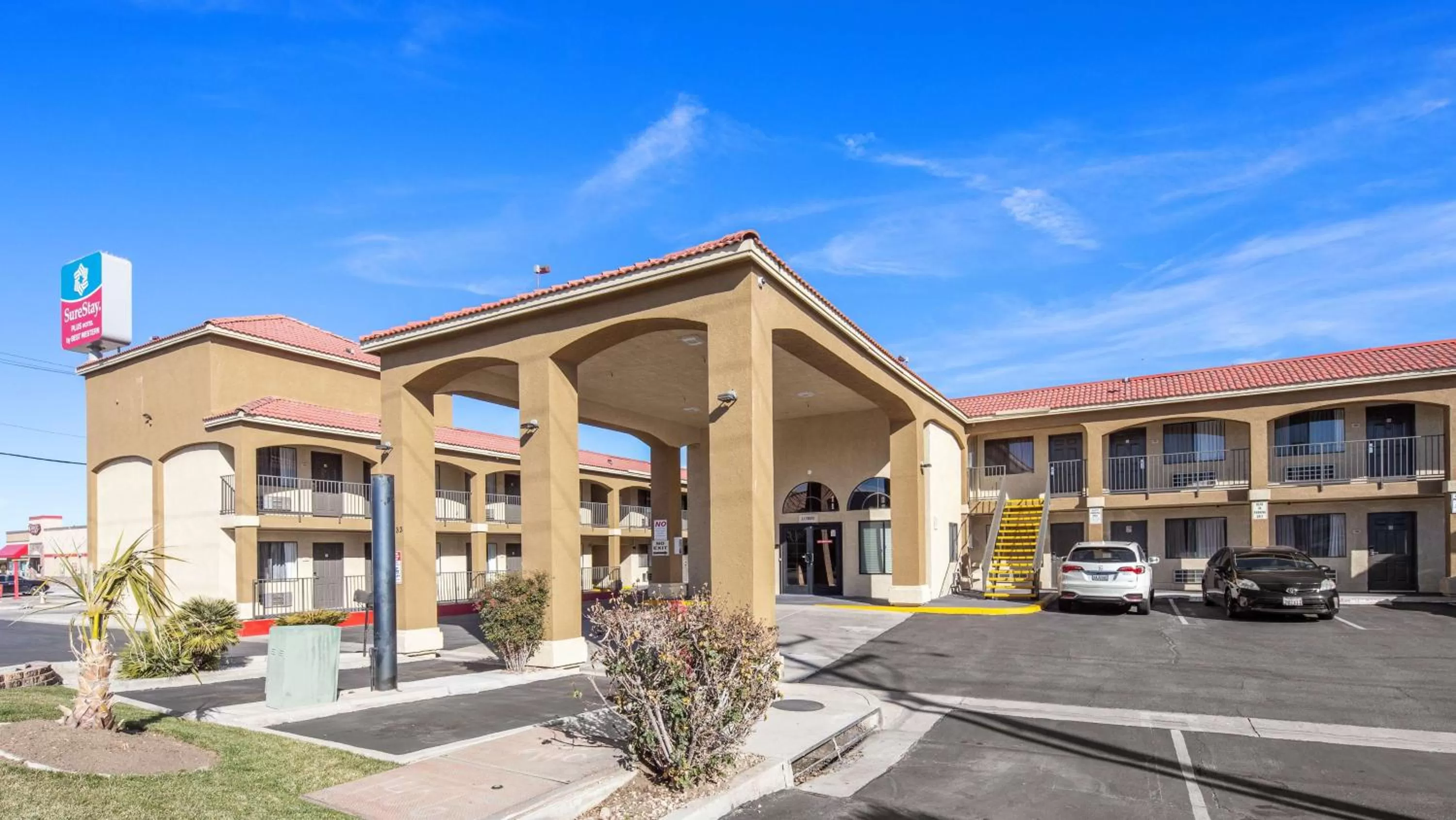 Property building in SureStay Plus Hotel by Best Western Hesperia