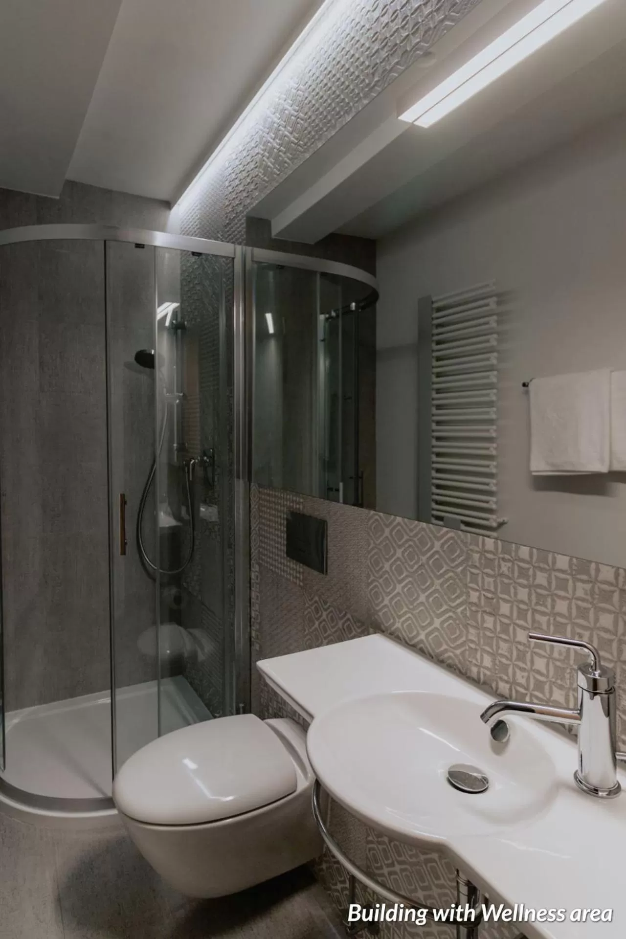 Shower in Hotel Spichrz