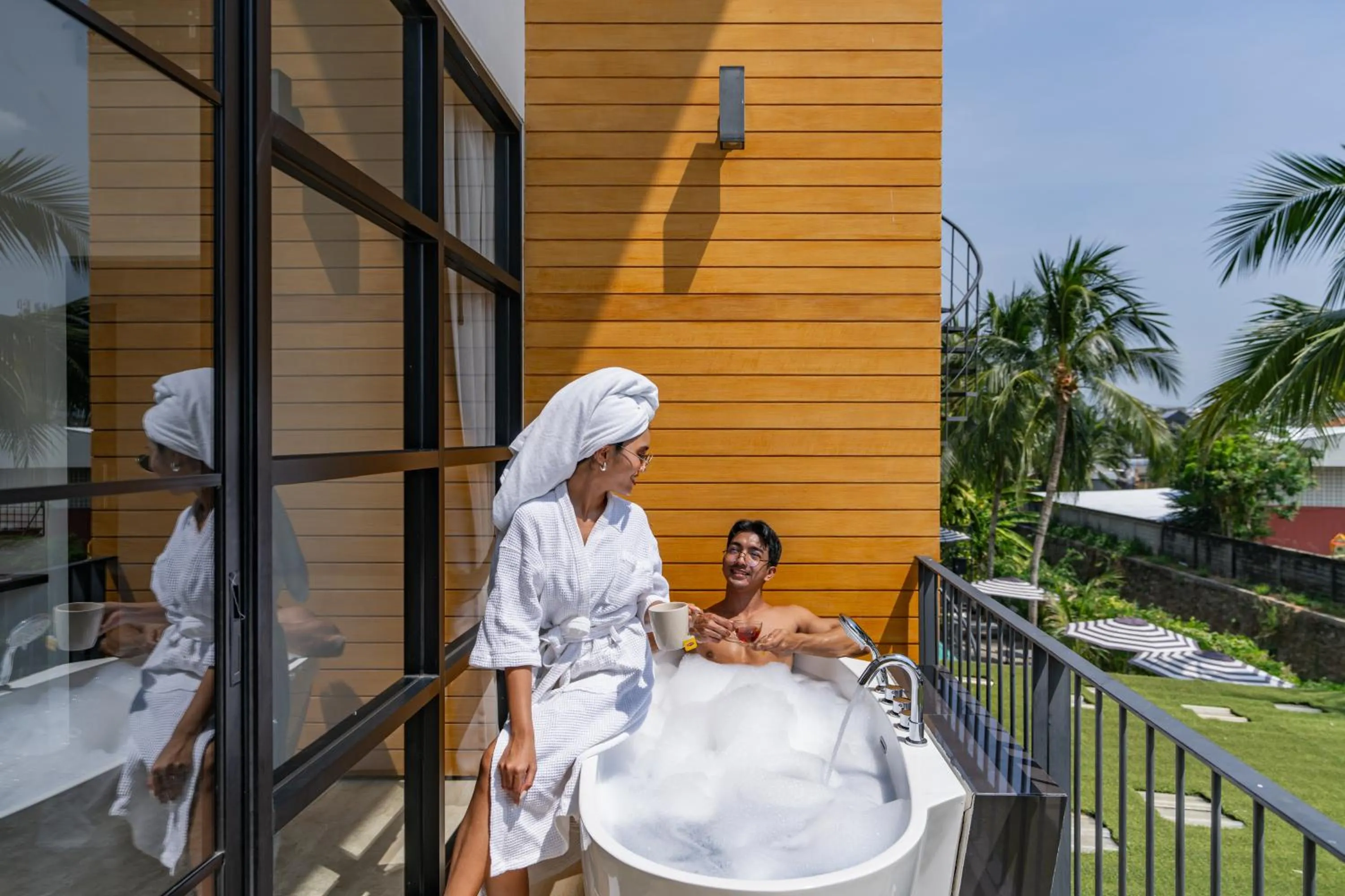 Bath in Book a Bed Poshtel - SHA Plus