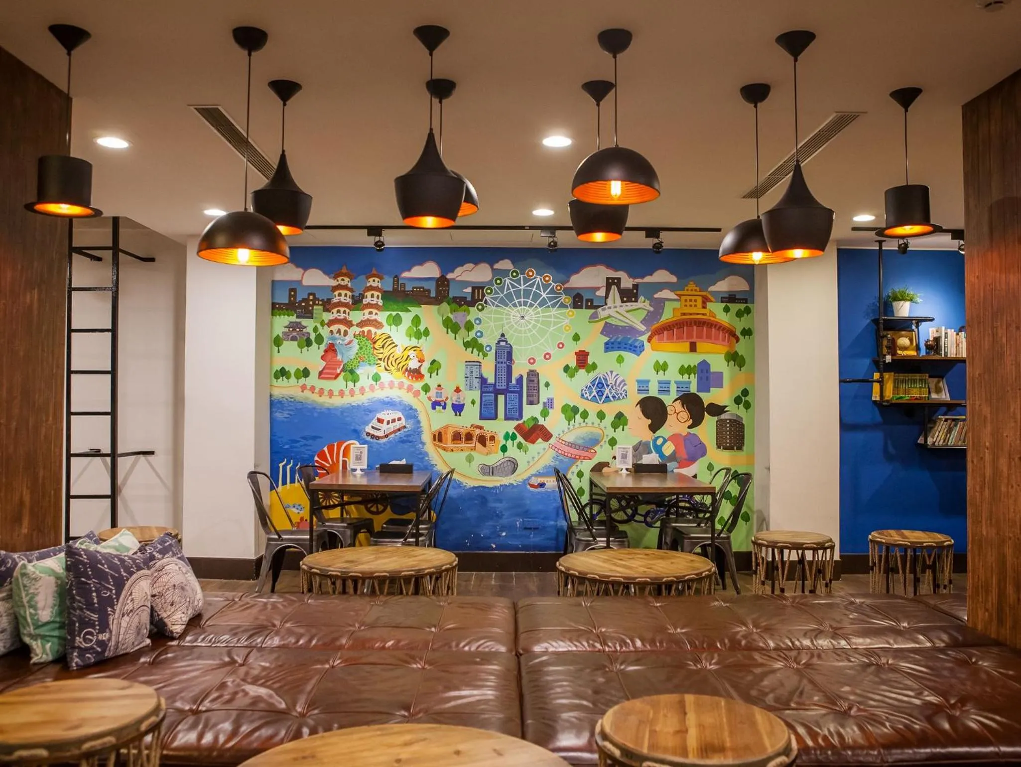 Restaurant/places to eat in Khan Hotel