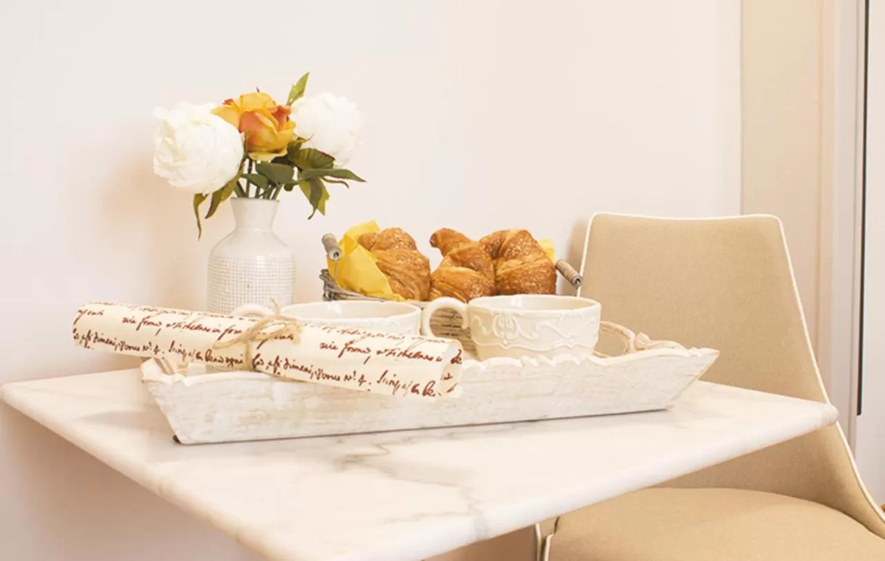 Decorative detail in Accanto Al Centro B&B