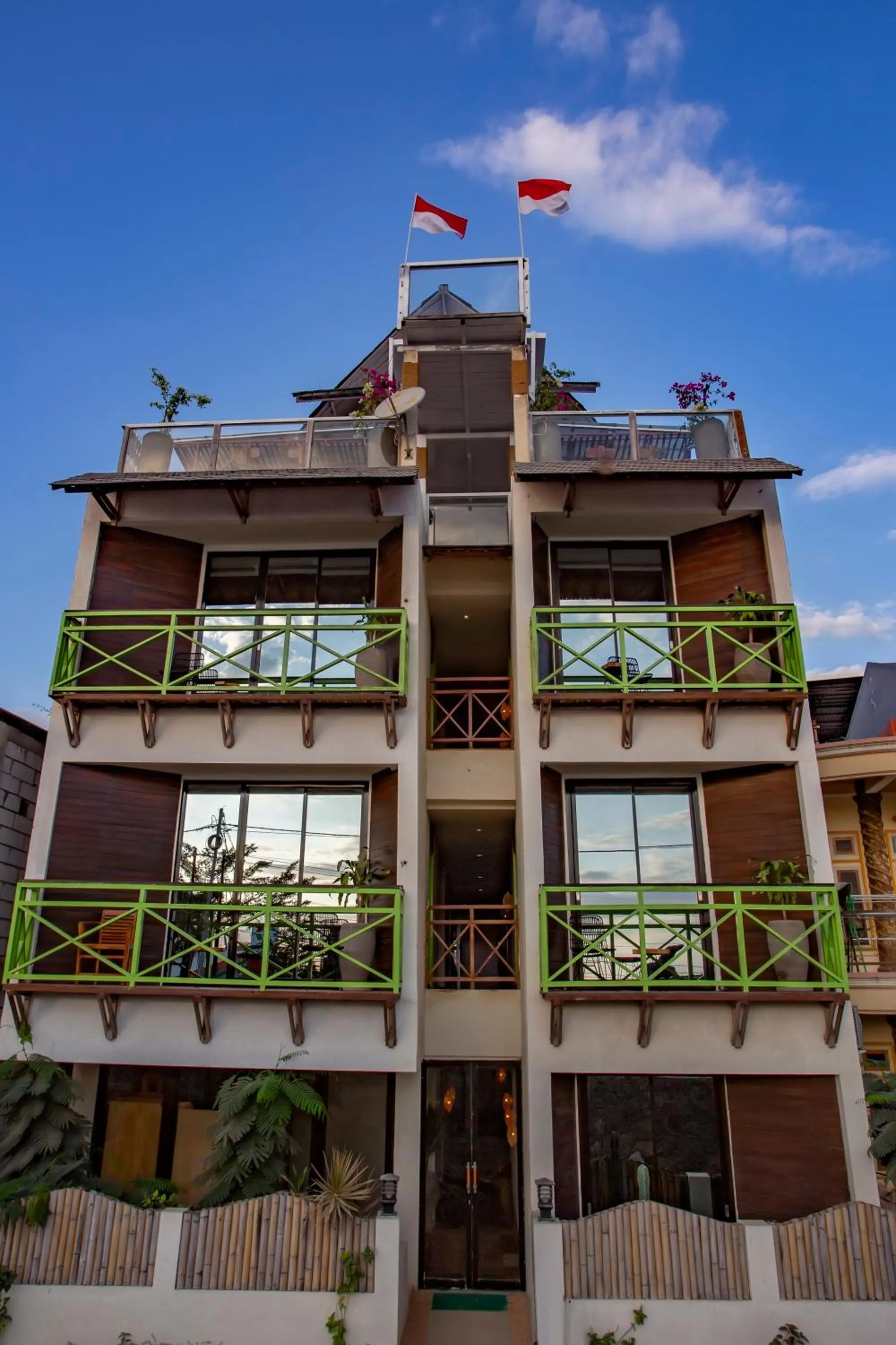 Property building in Eco Tree O'tel