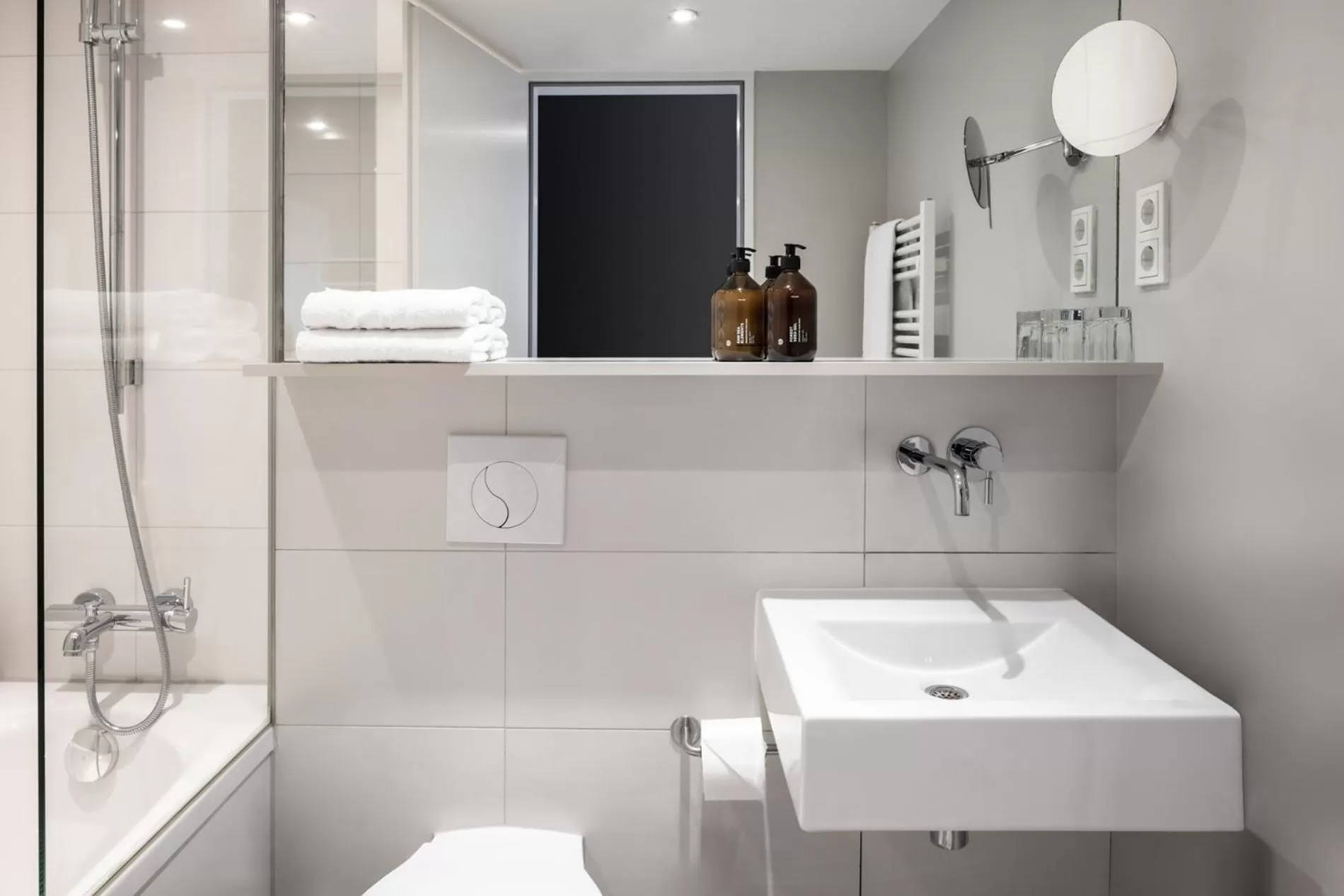 Bathroom in Hotel AMANO Rooms & Apartments