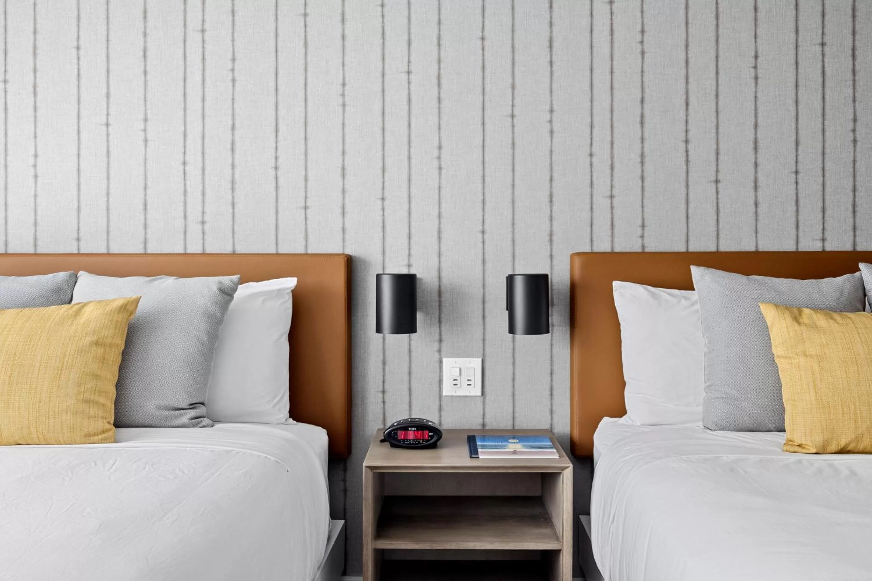 Bed in Sea Harbor Hotel - San Diego