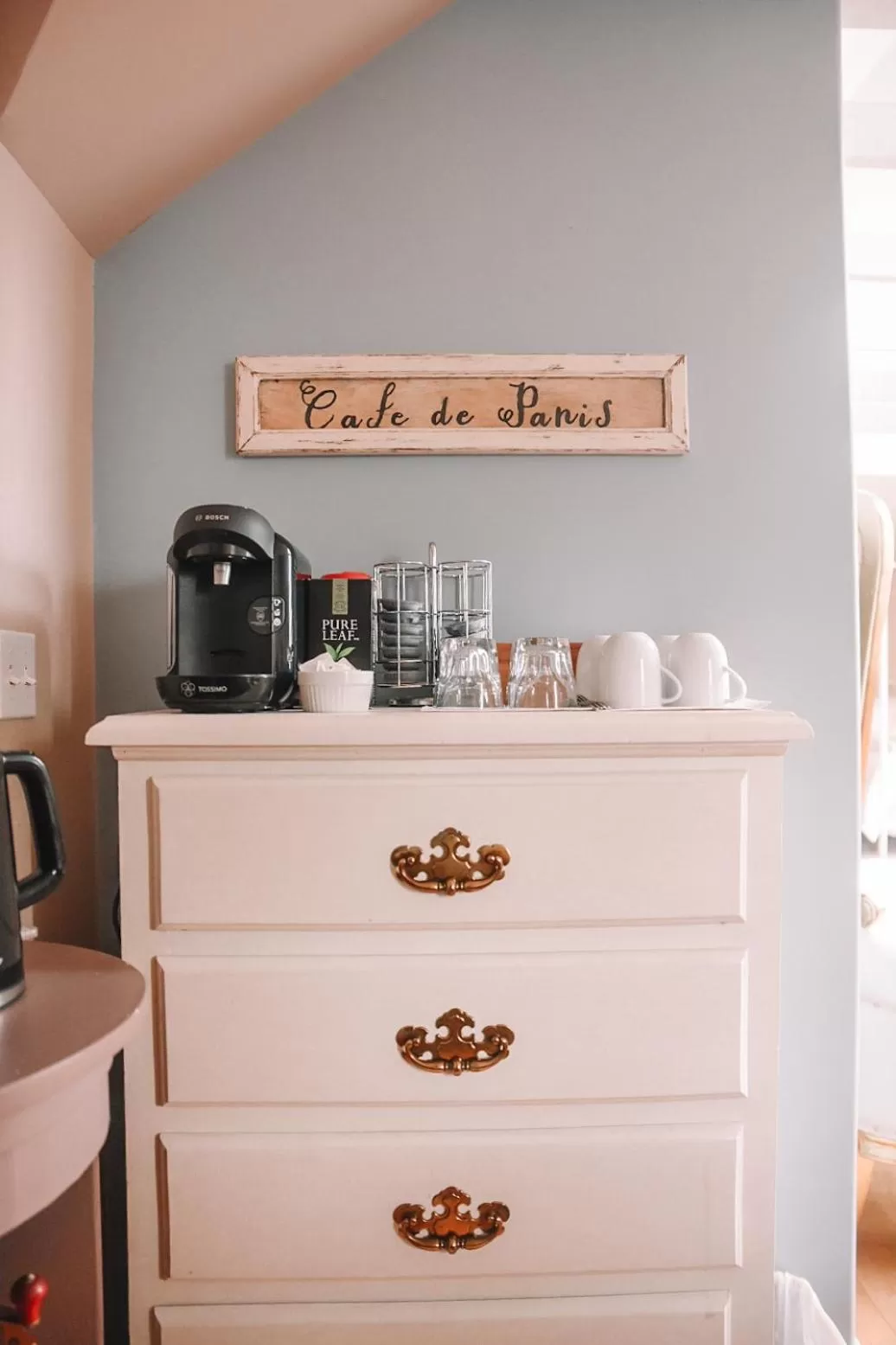 Coffee/tea facilities in Bellas Castle