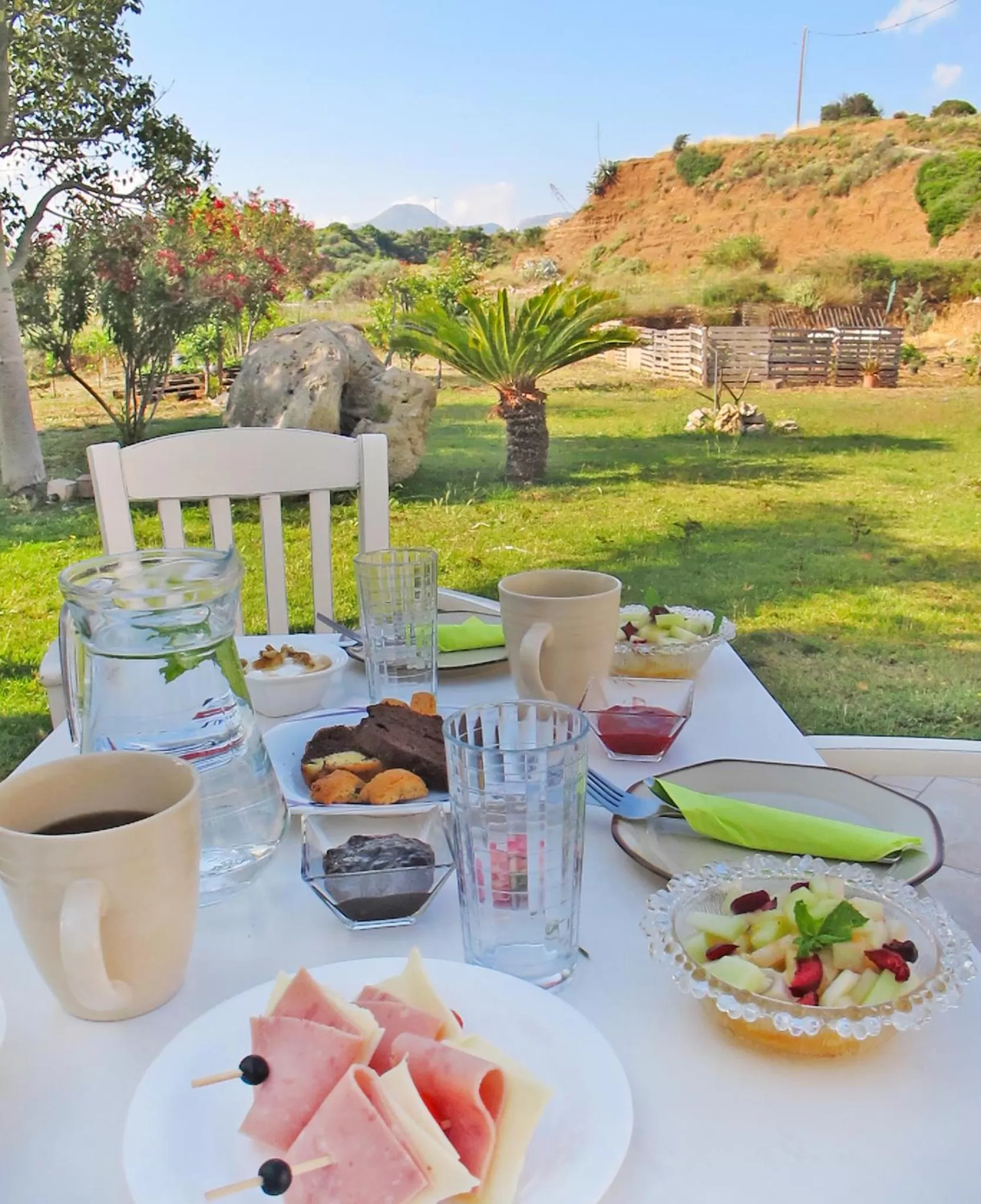 Arodamos Studios & Apts