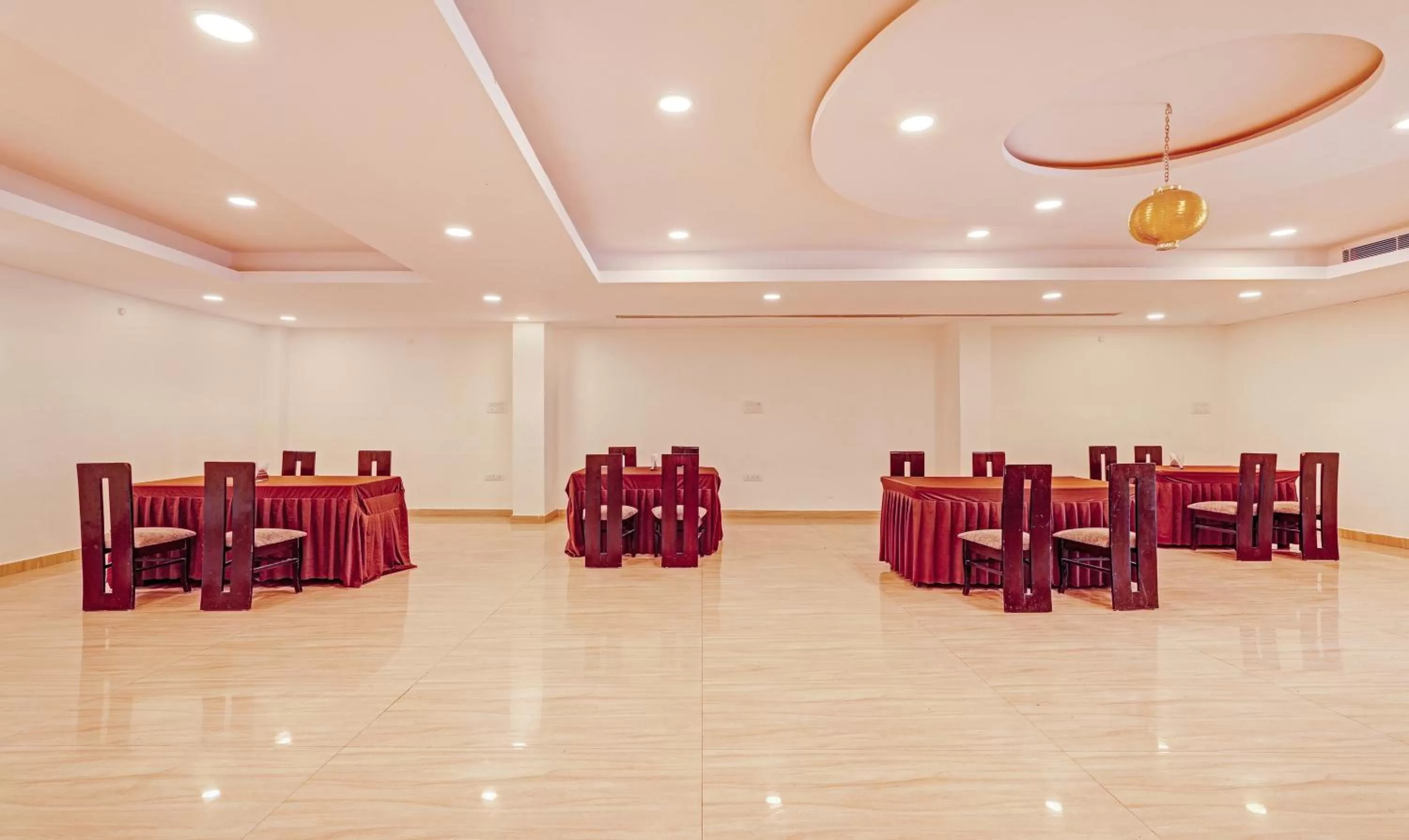 Banquet/Function facilities, Banquet Facilities in Treebo Trend Silver Stallion