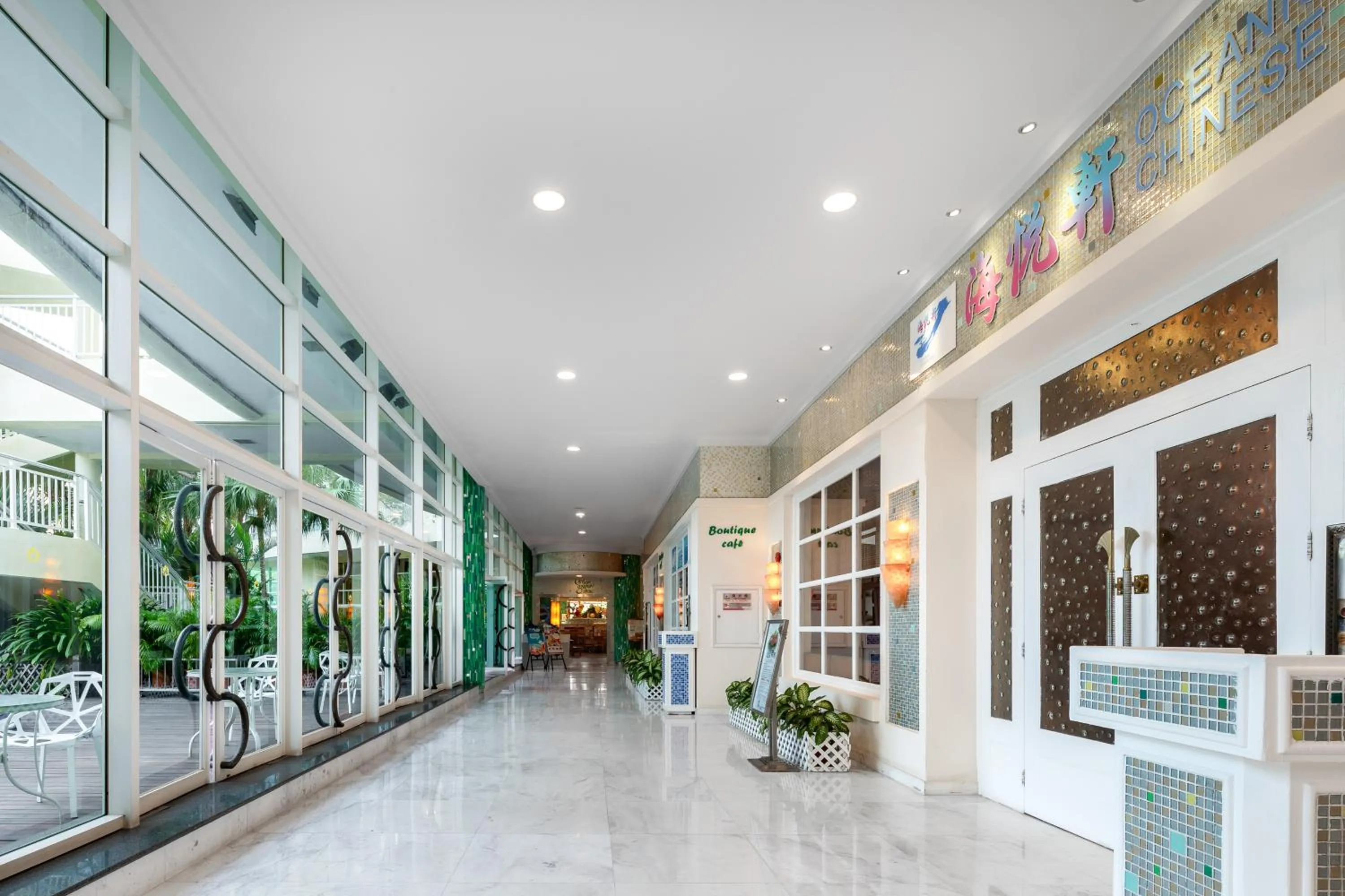 Facade/entrance, Lobby/Reception in Sunshine Resort Intime Sanya