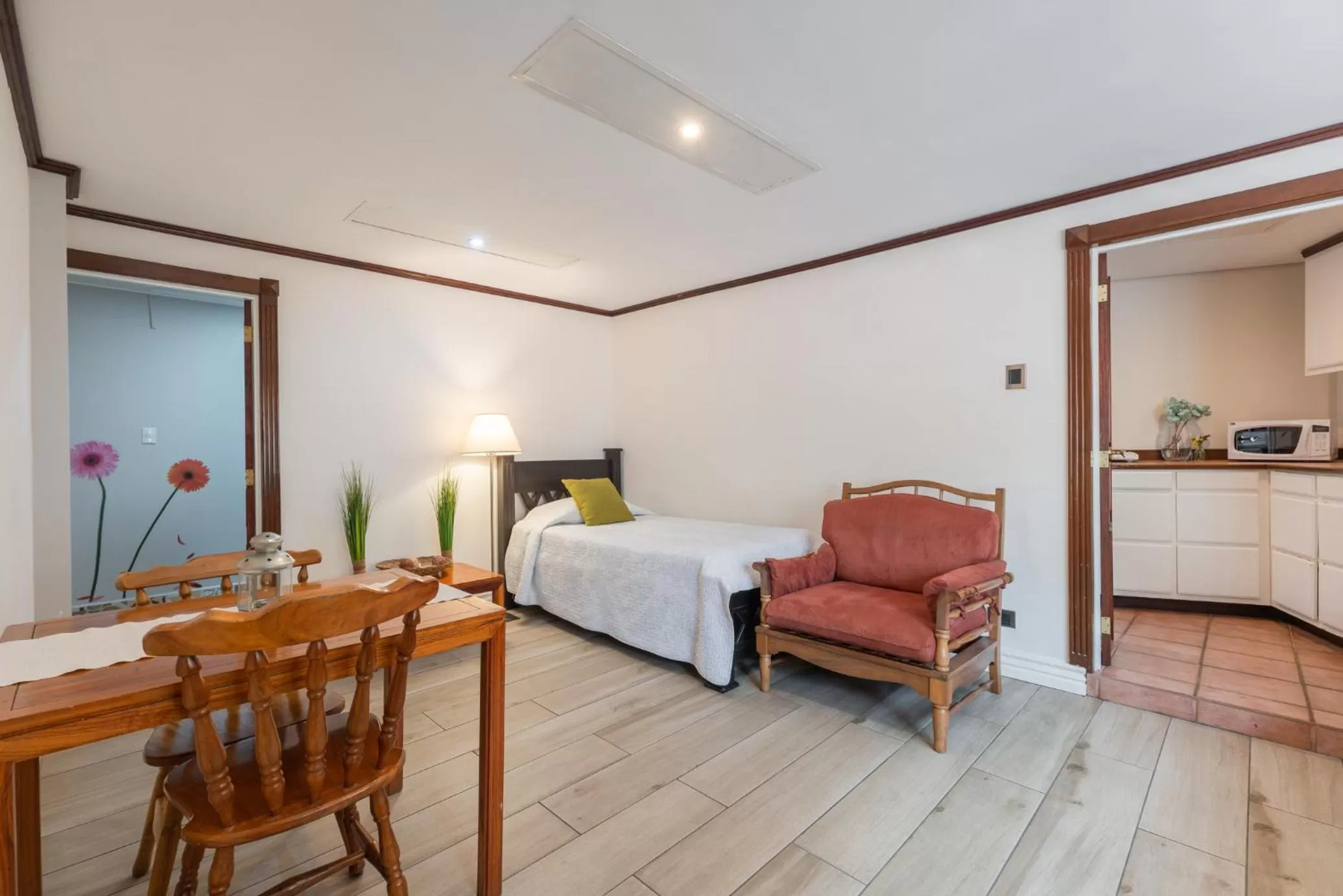 Photo of the whole room, Bed in Posada el Quijote