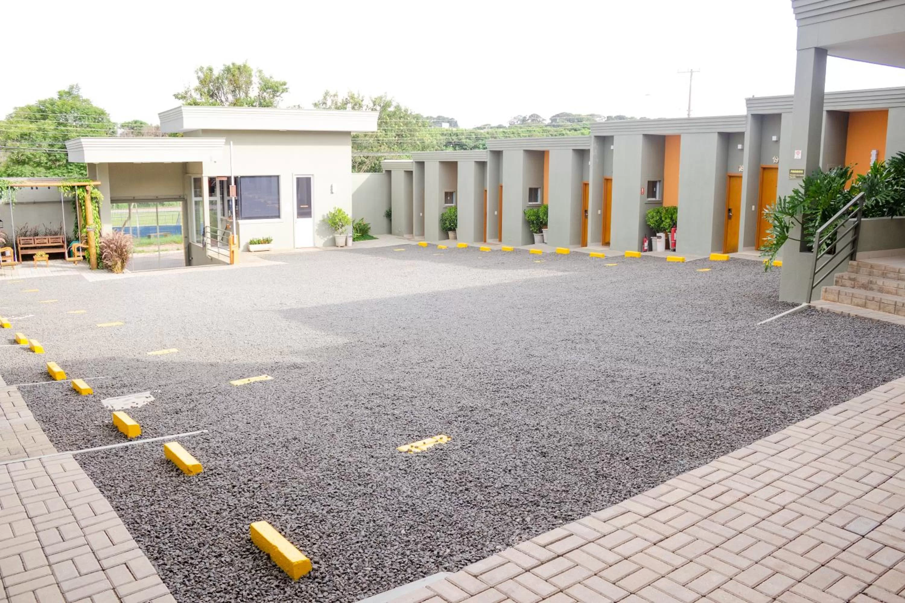 Day, Property Building in Pousada Bem Bom - Itu