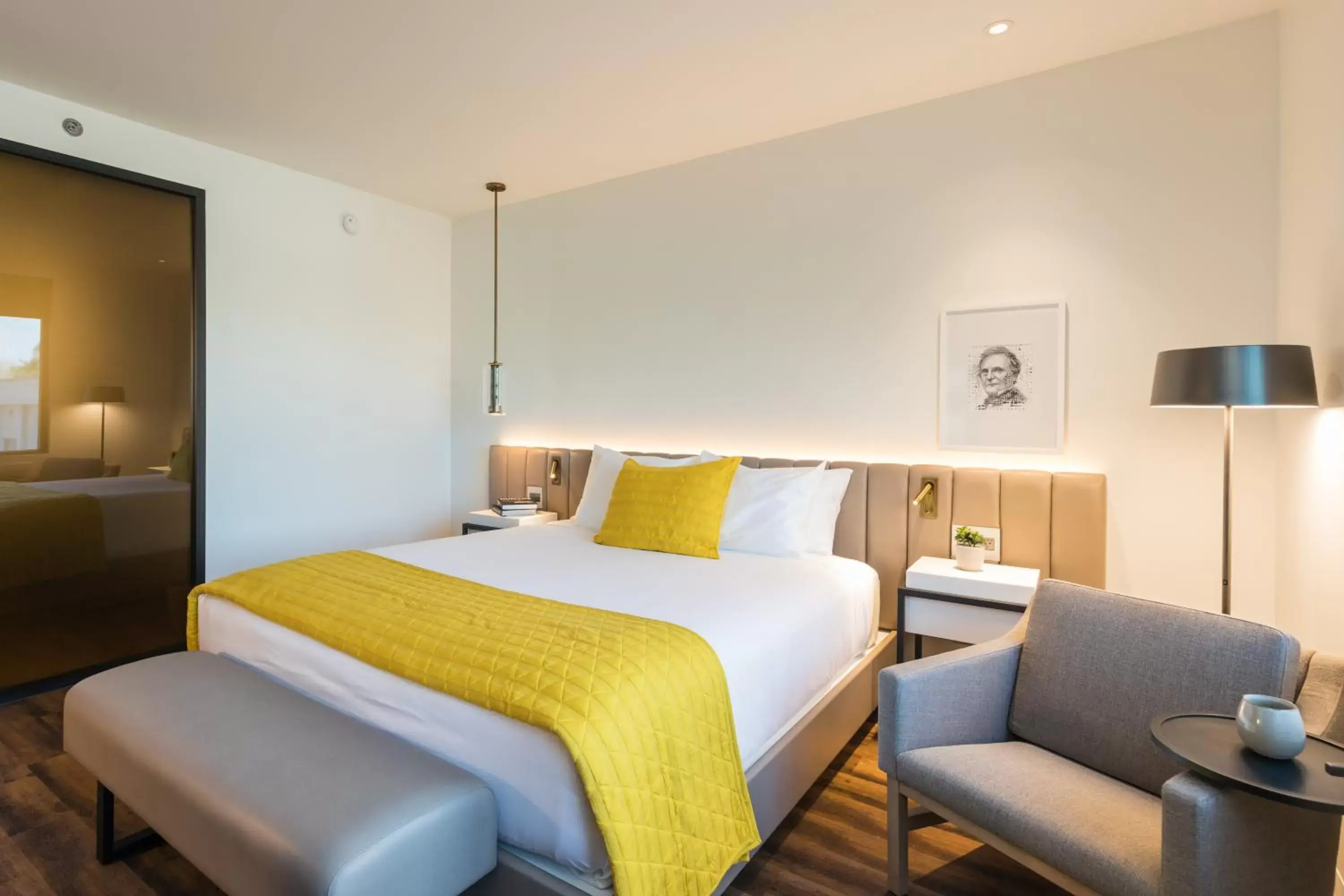 Deluxe King in Shashi Hotel Mountain View Palo Alto Deluxe King in Shashi Hotel Mountain View Palo Alto