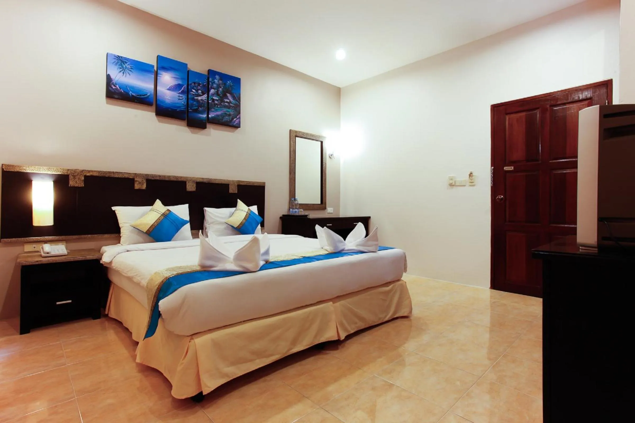 Bedroom, Bed in U Sabai Living Hotel