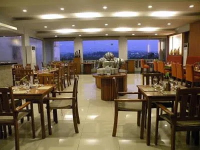Restaurant/places to eat in Hotel Grasia