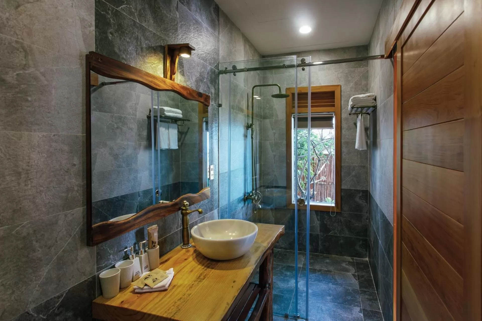 Bathroom in Rocks Beach Boutique