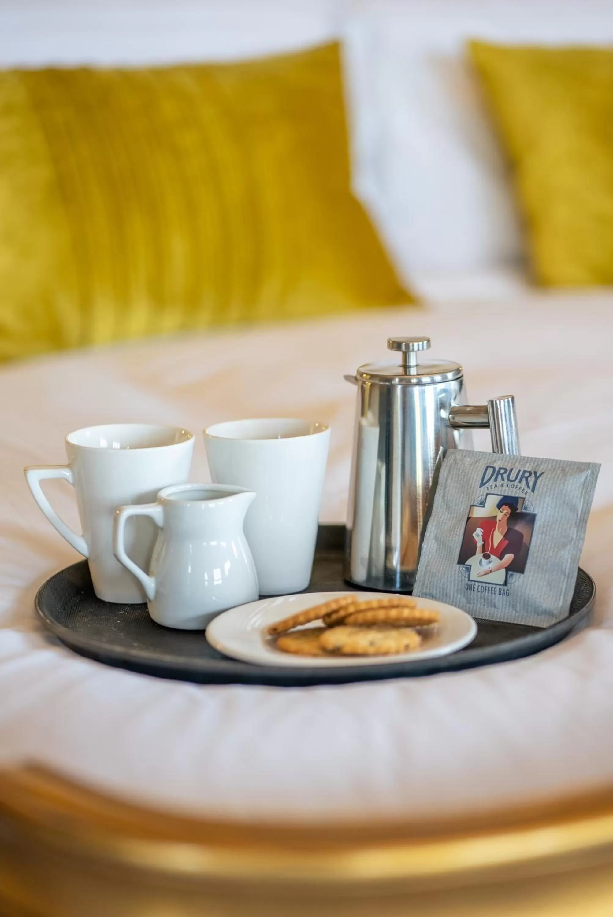 Coffee/tea facilities in Broome Park Hotel