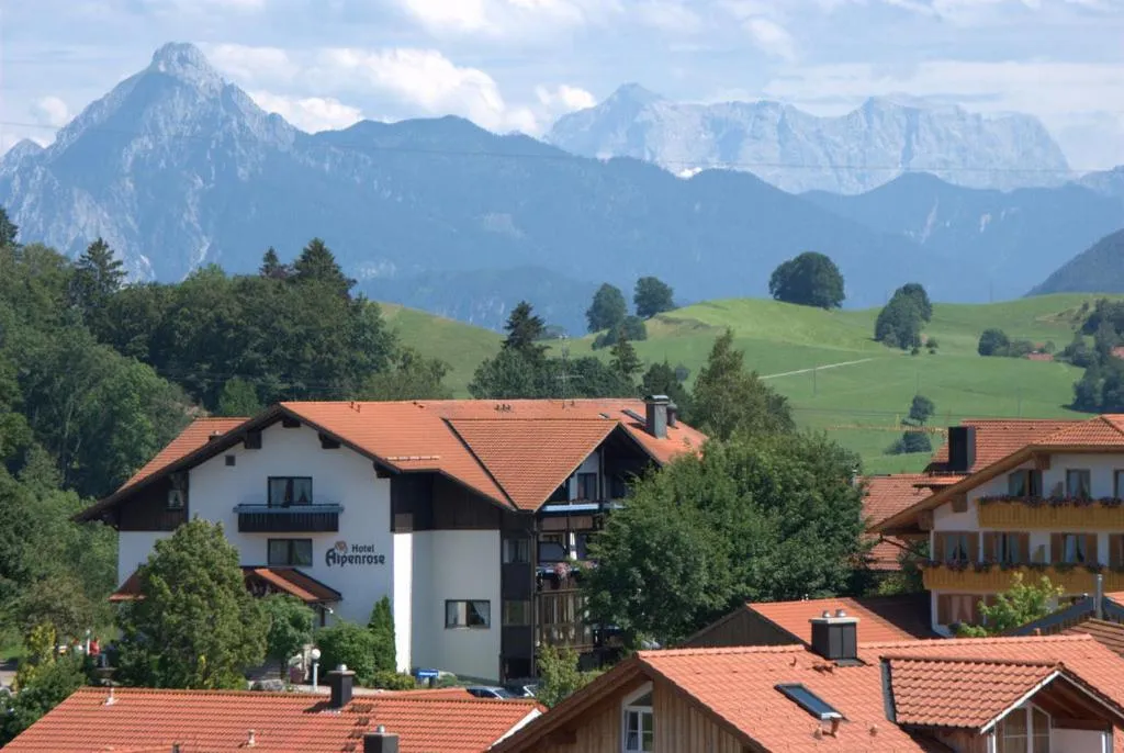Facade/entrance in Akzenthaus Alpenrose Nesselwang