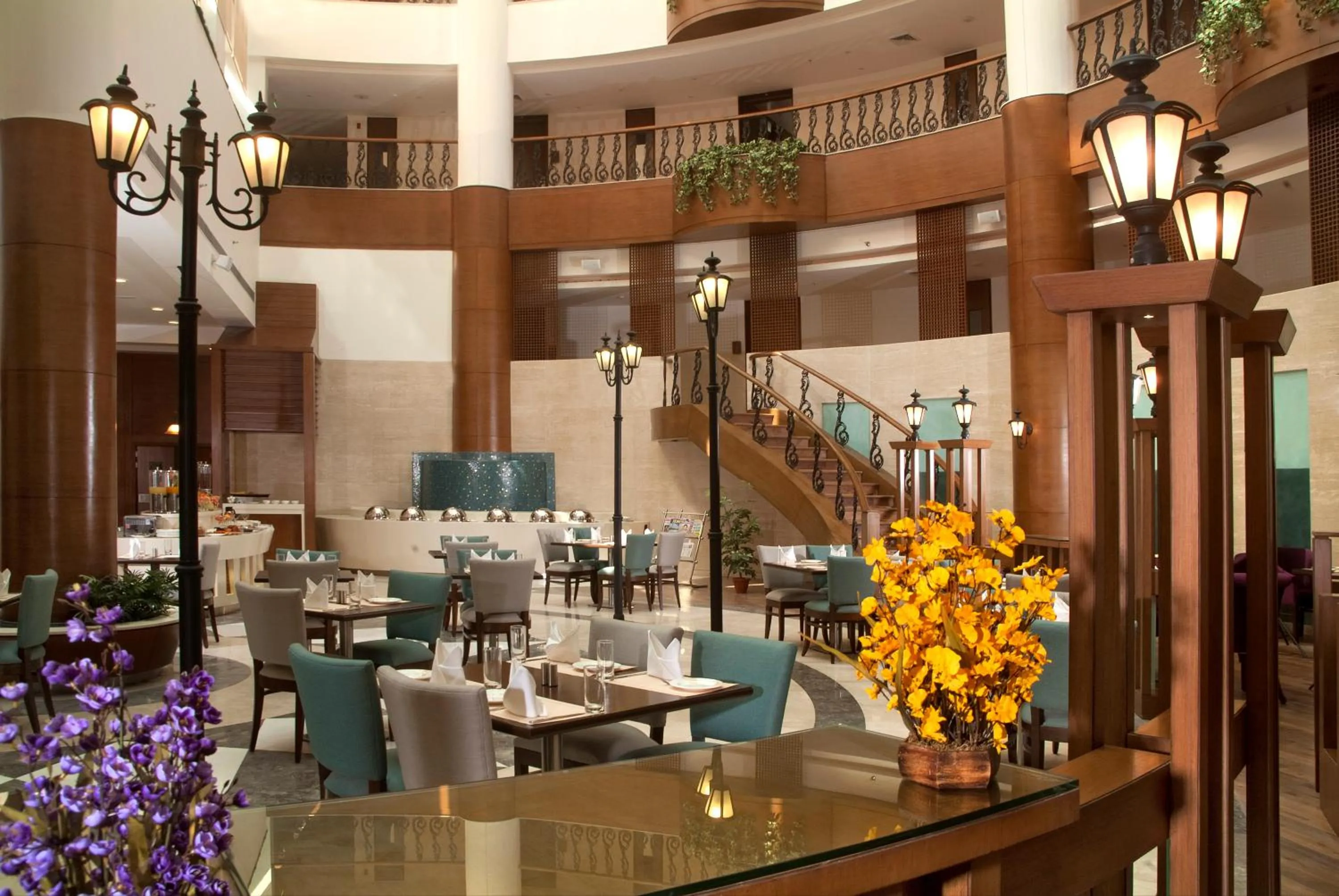 Restaurant/places to eat in Savoy Suites Greater Noida