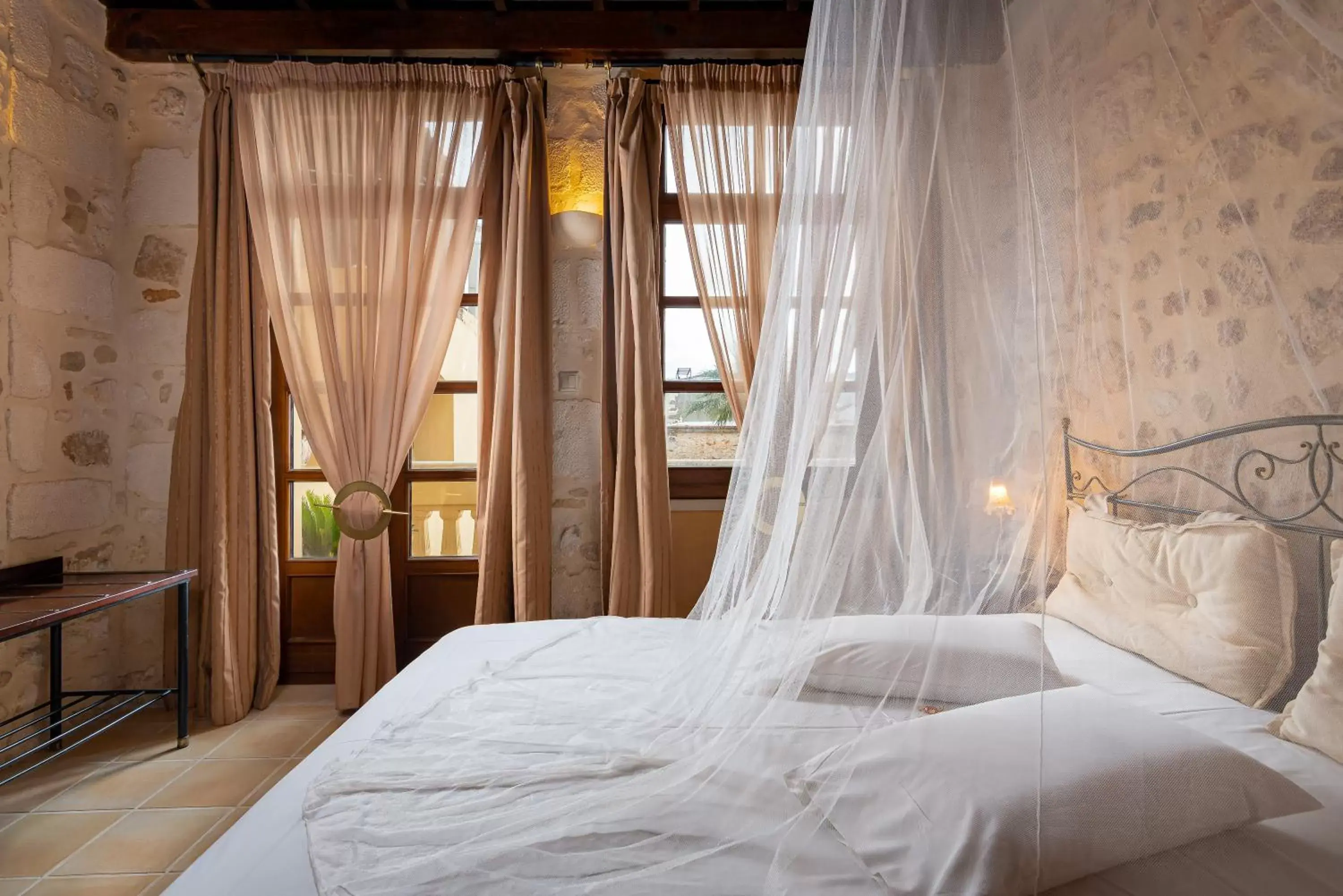 Superior Room with Old Town View in Palazzino Di Corina Superior Room with Old Town View in Palazzino Di Corina