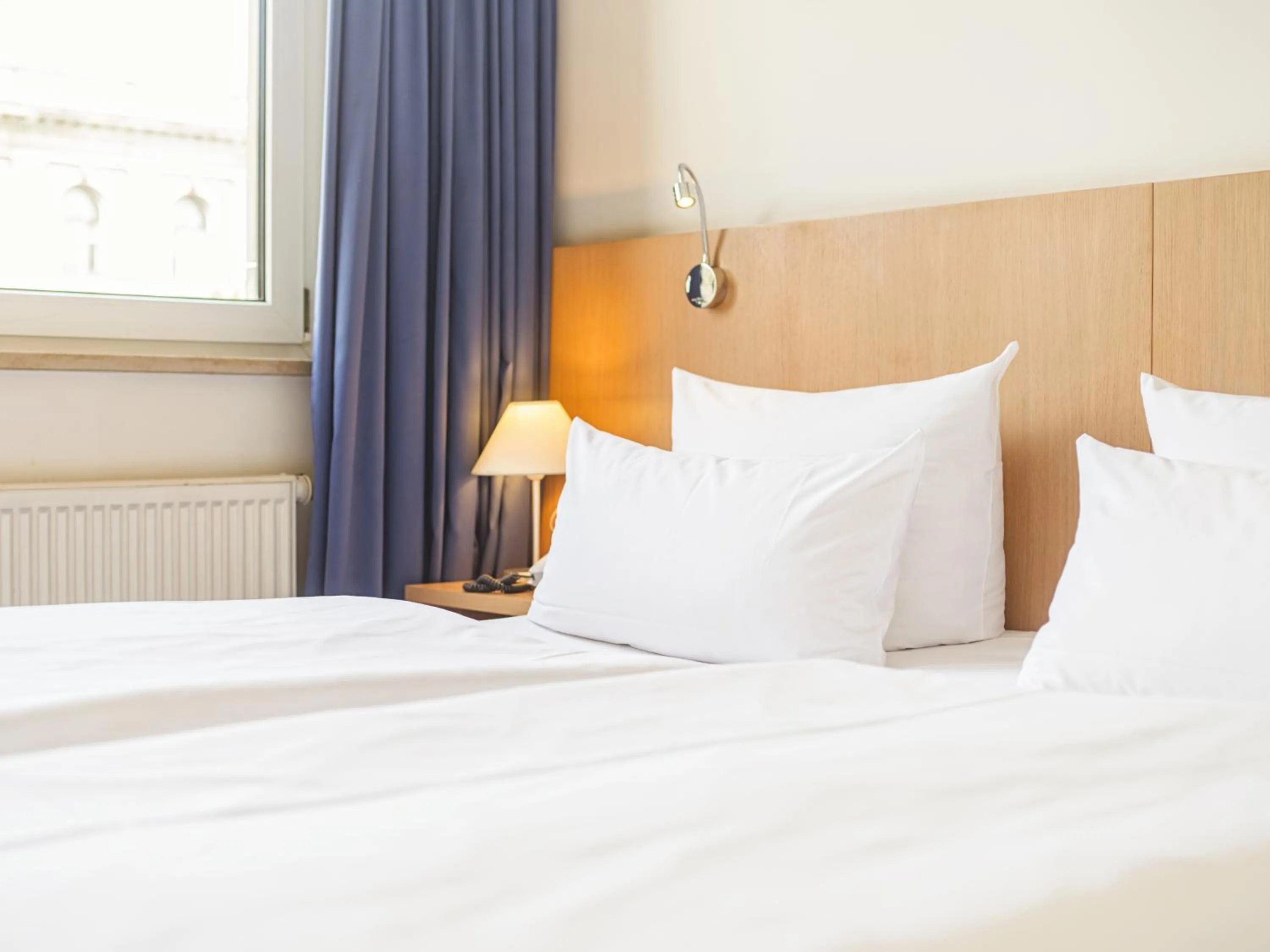 Bed in Hotel Berlin Mitte by Campanile