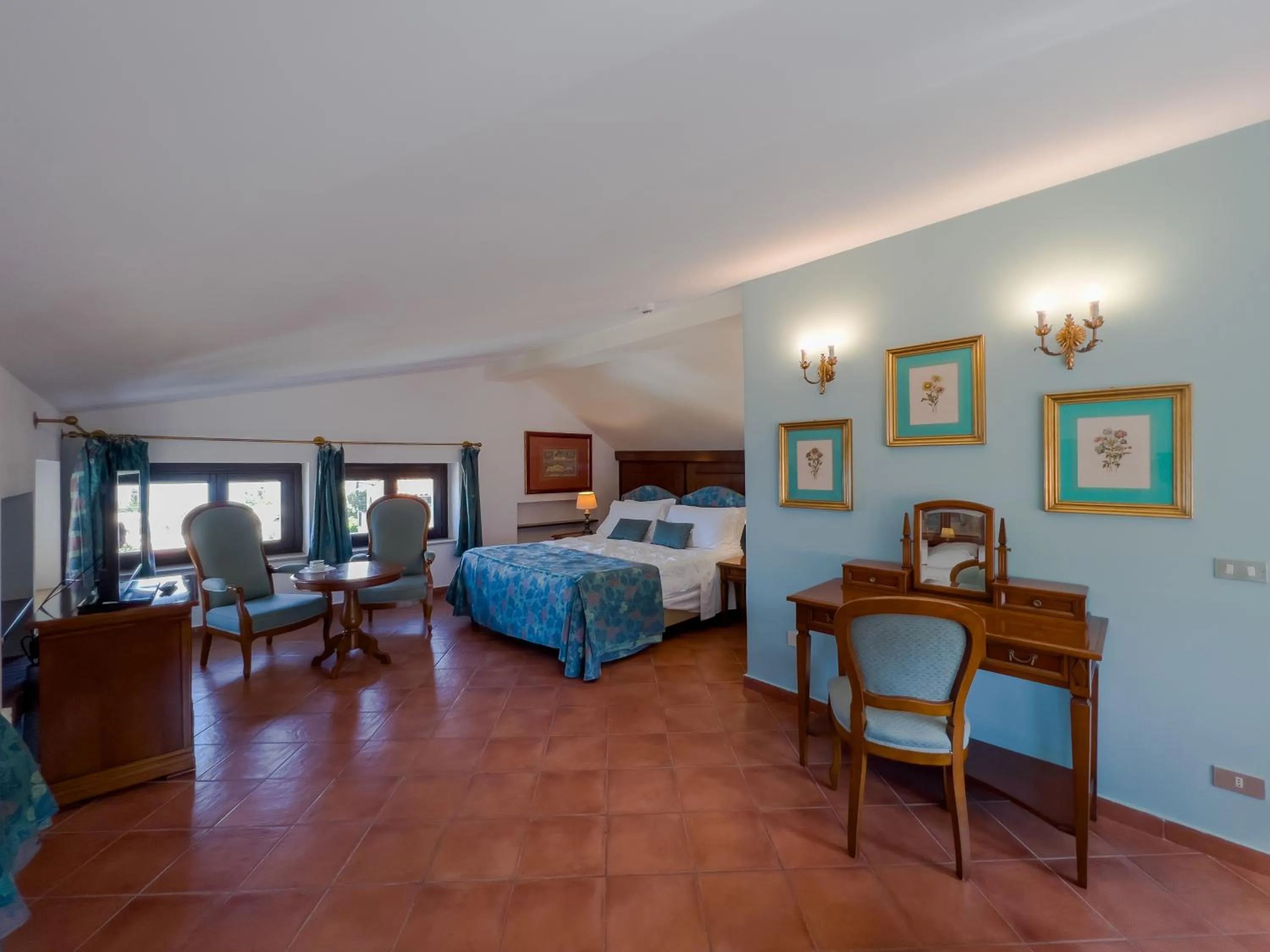 Bedroom, Bed in Hotel Sirius